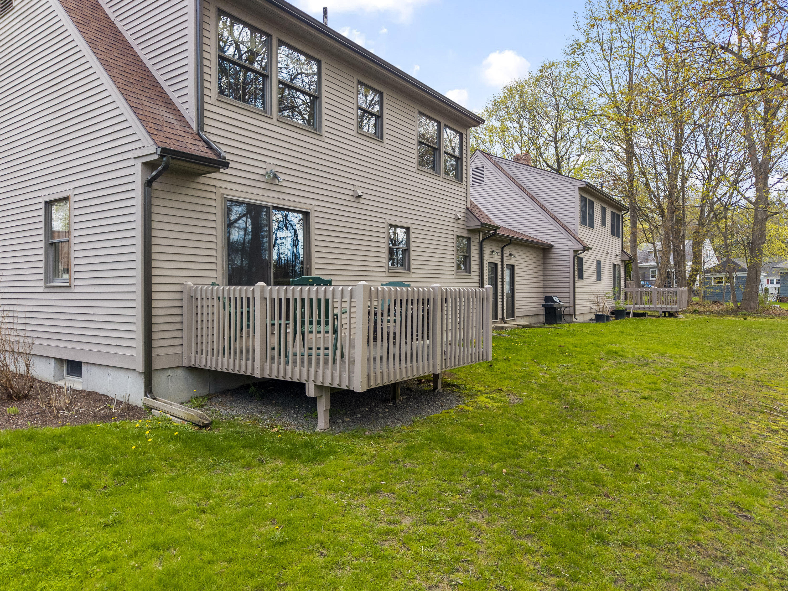 15 Coachlight Lane 15