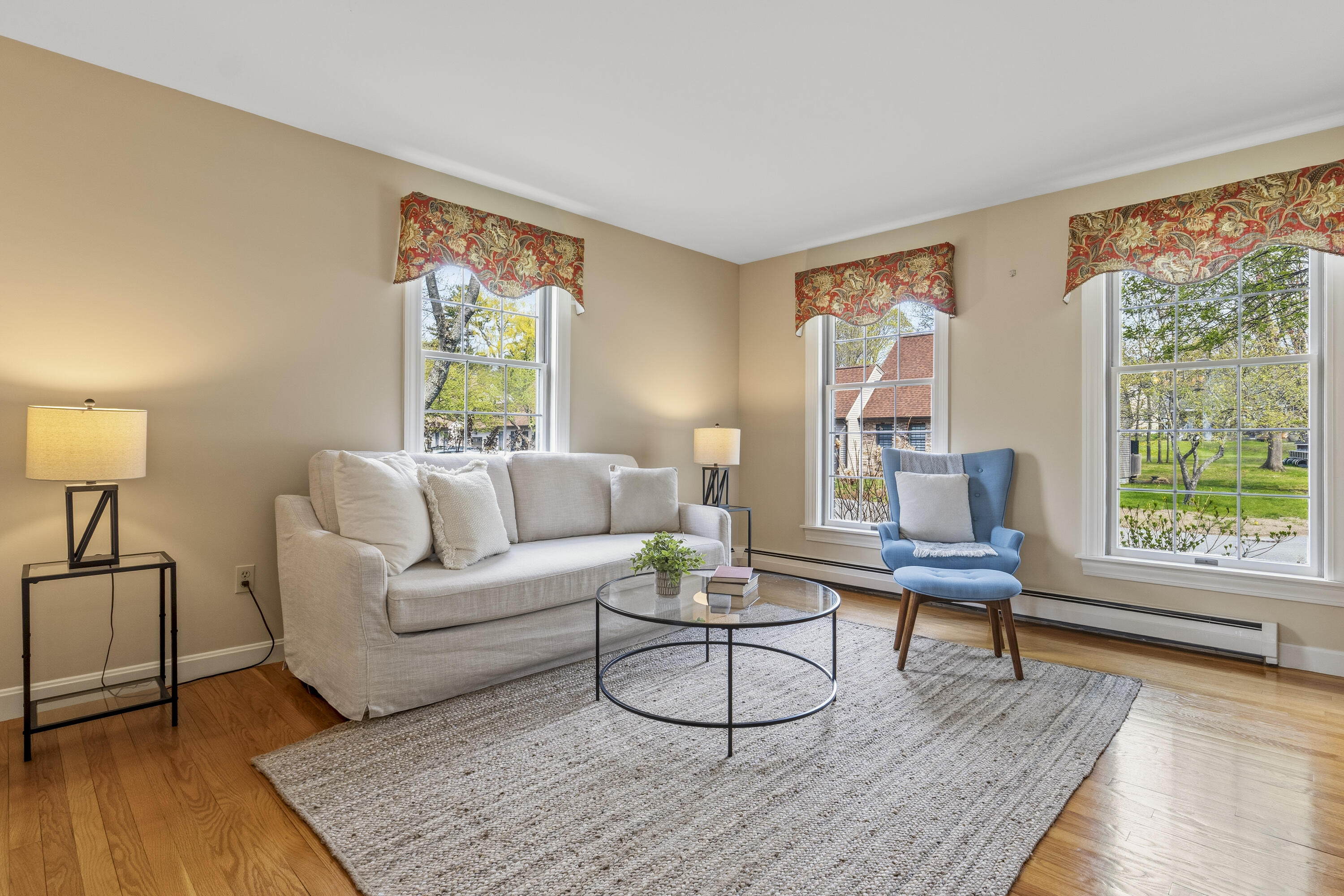15 Coachlight Lane 15