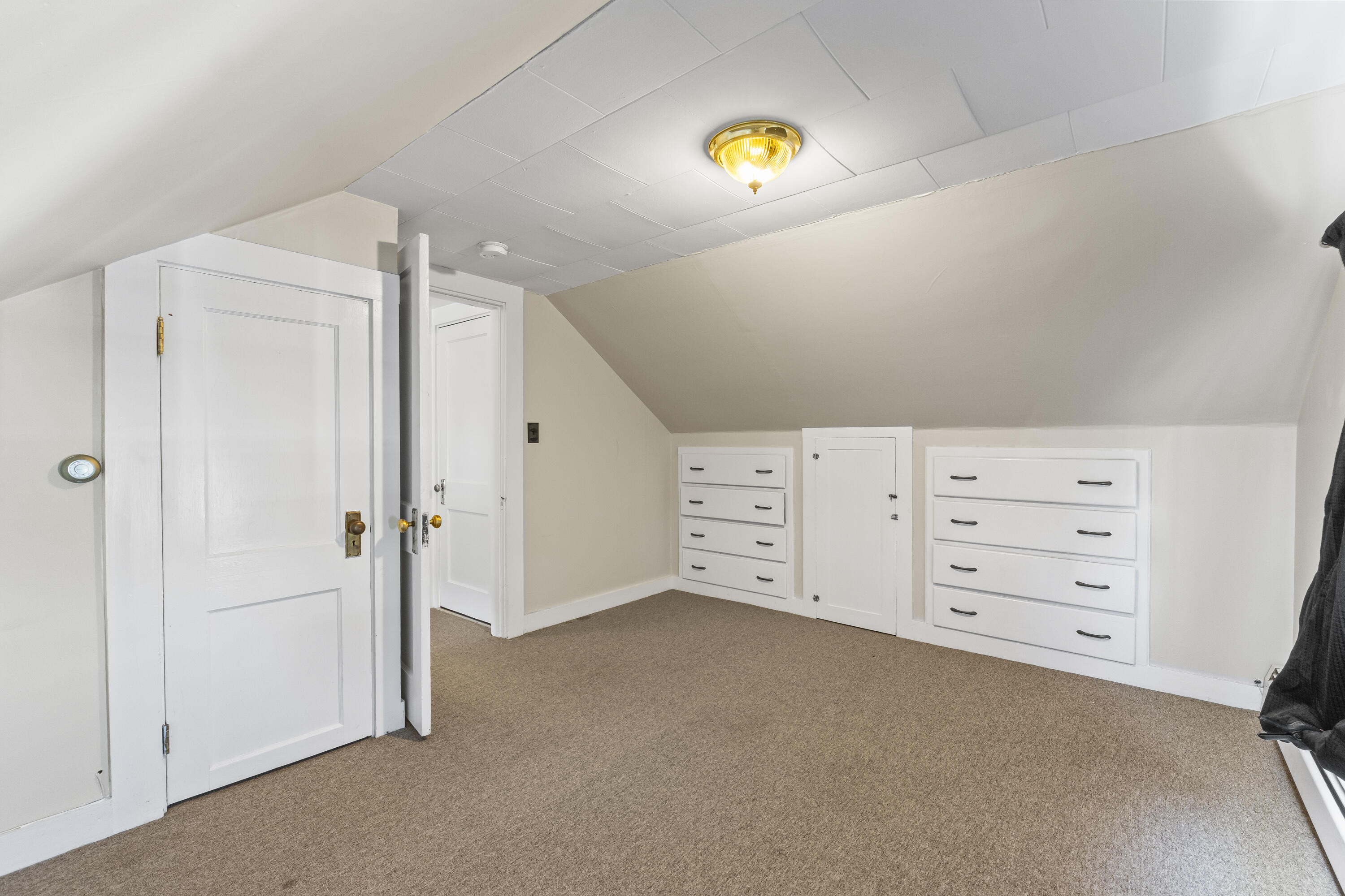 100 Granite St
