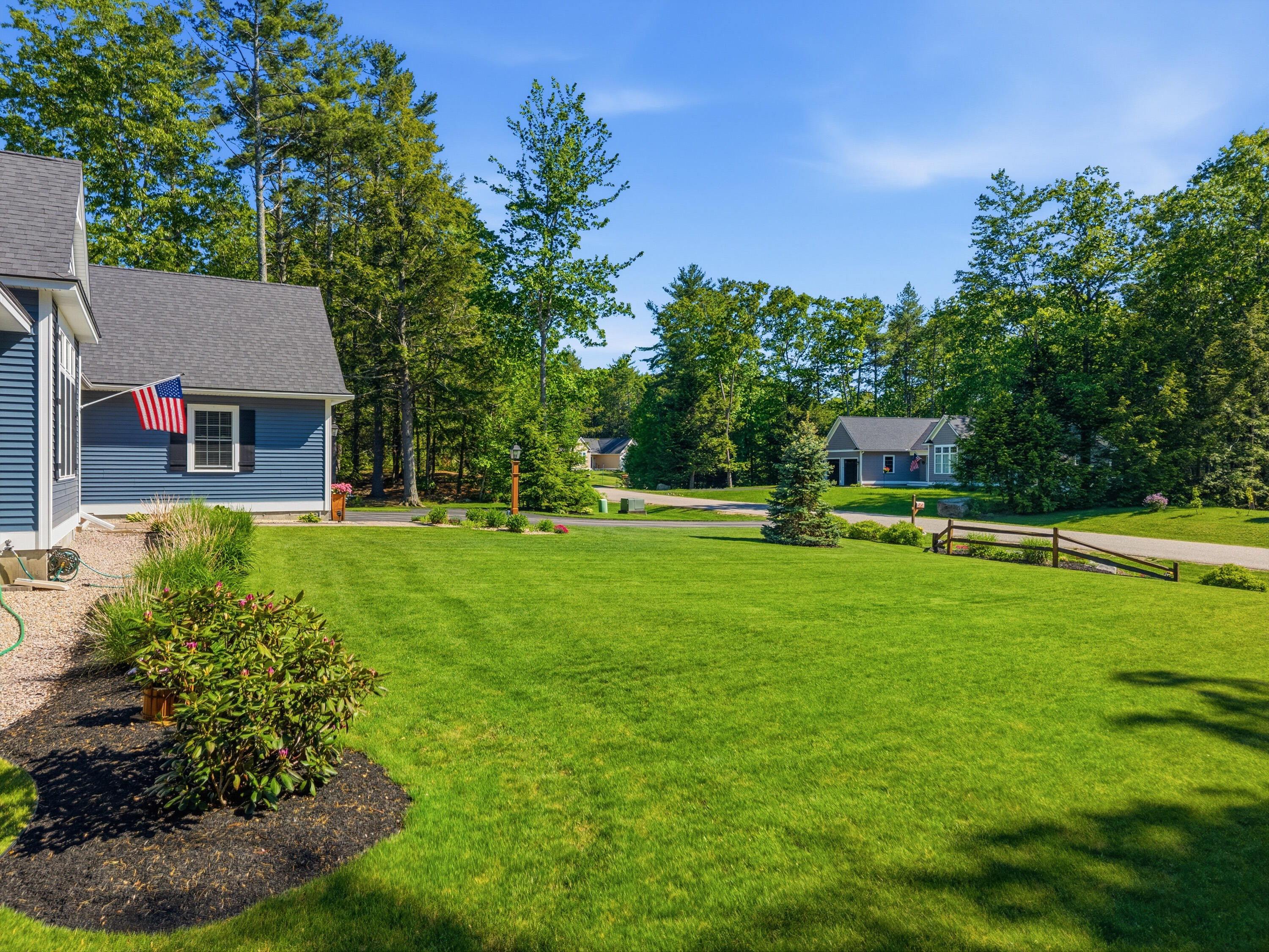10 Bartlett Drive