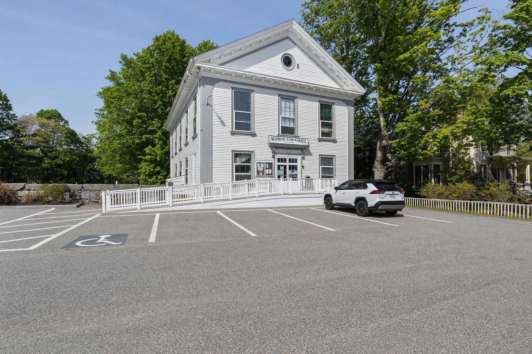 104 Roux Road Extension