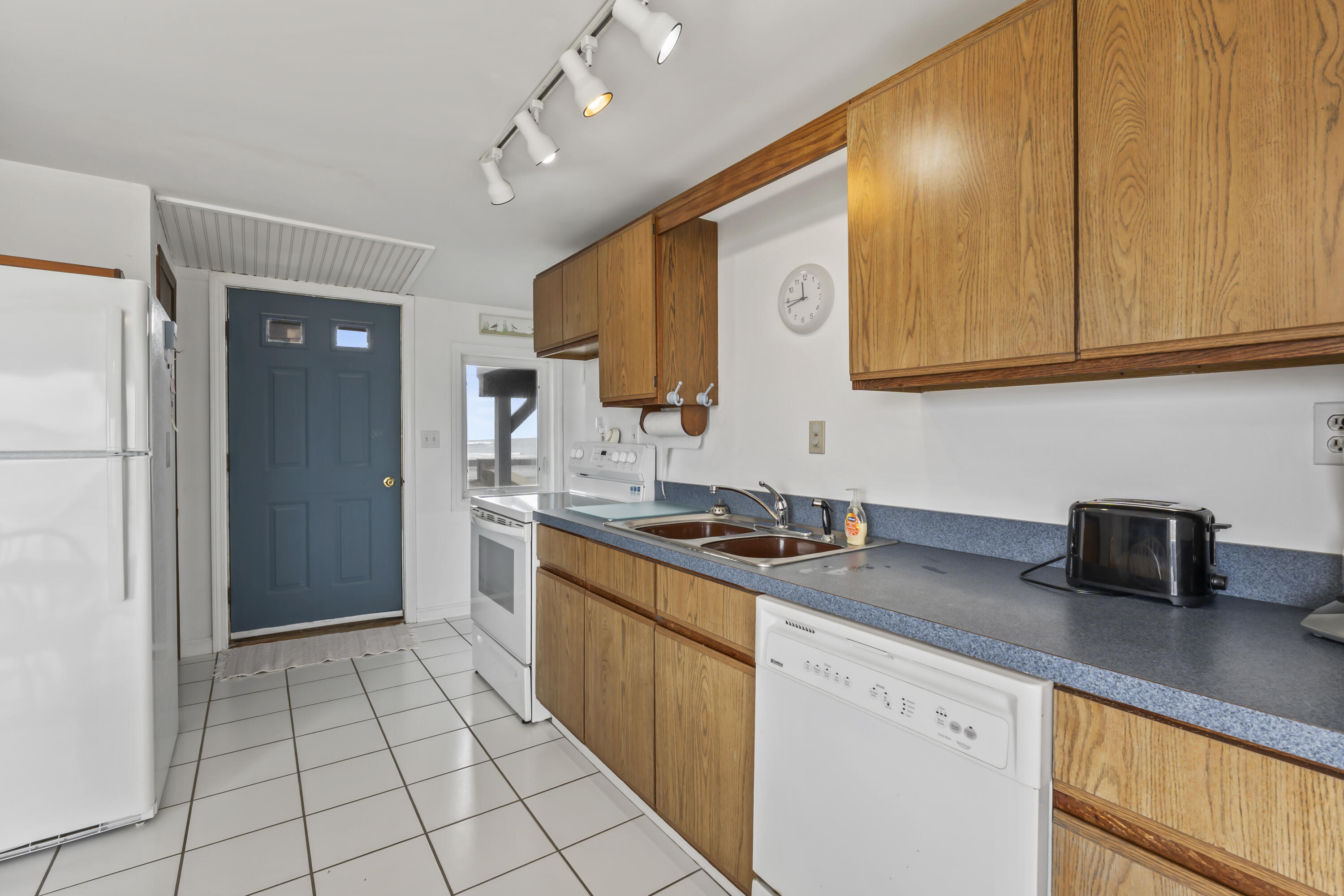 353 Webhannet Drive 2