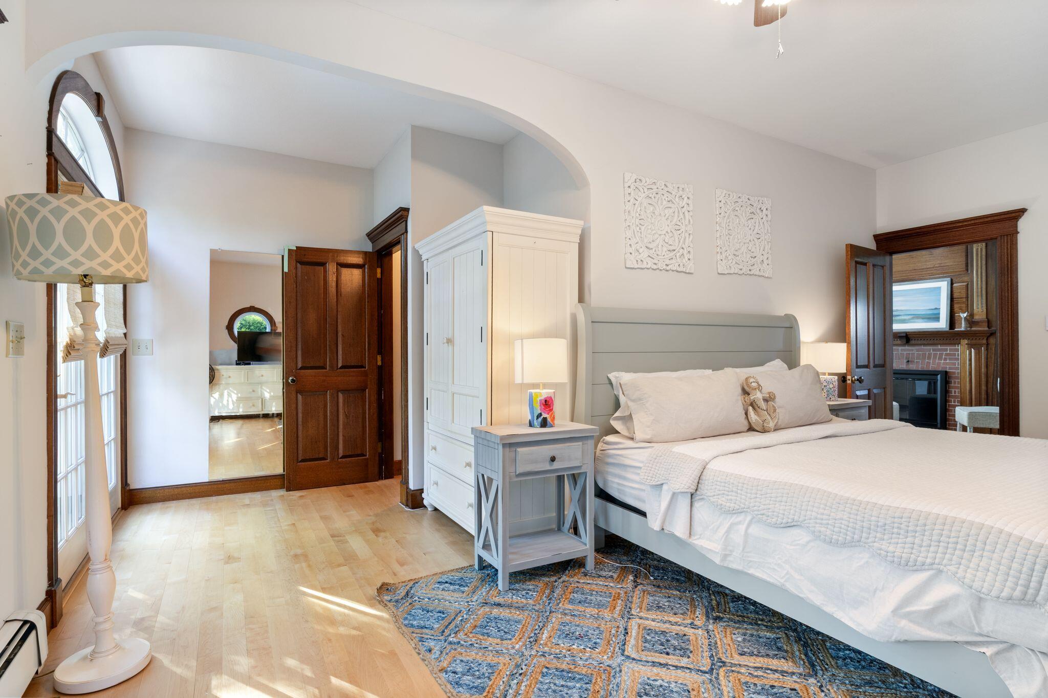 3 Hotel Avenue