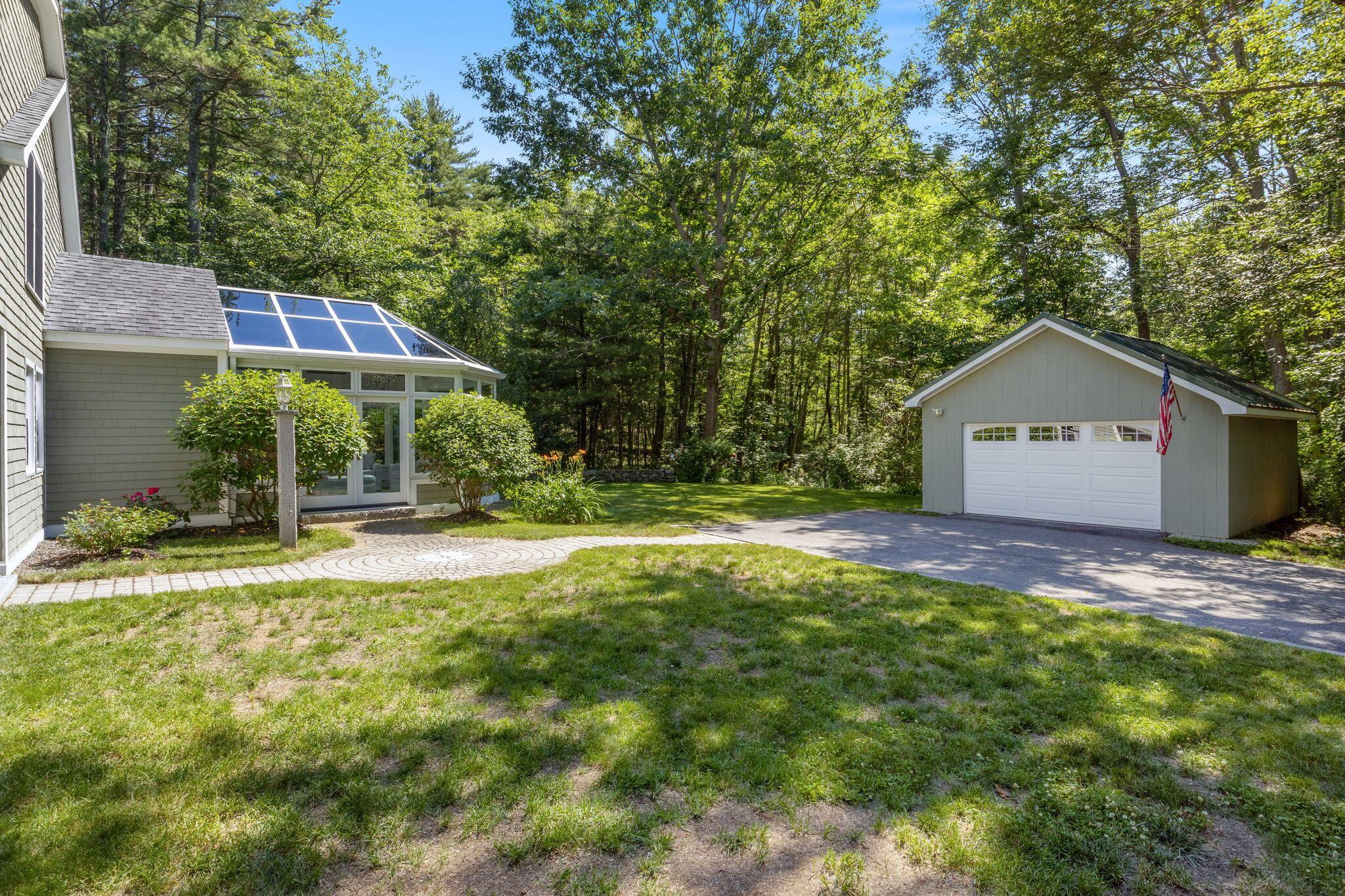 37 Pine Hill Road S