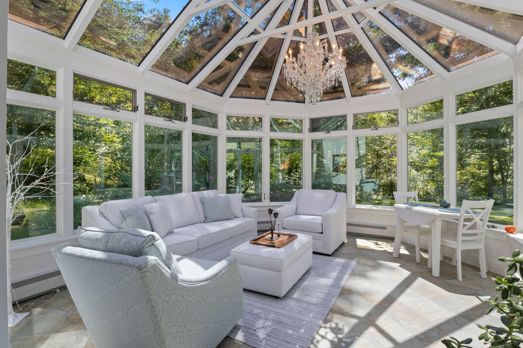 37 Pine Hill Road S
