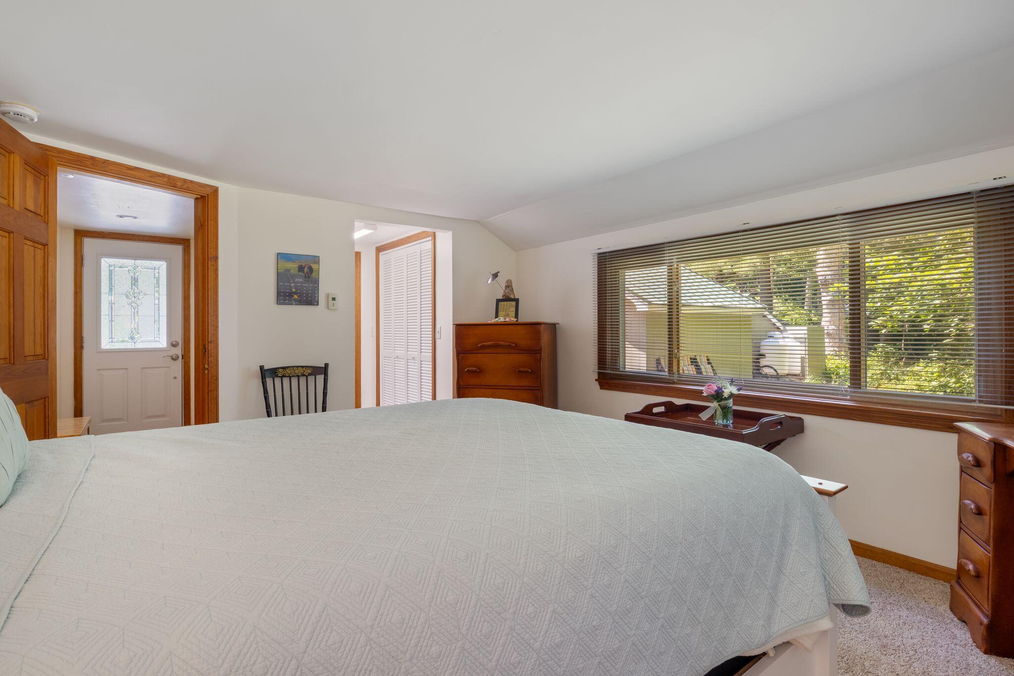37 Pine Hill Road S