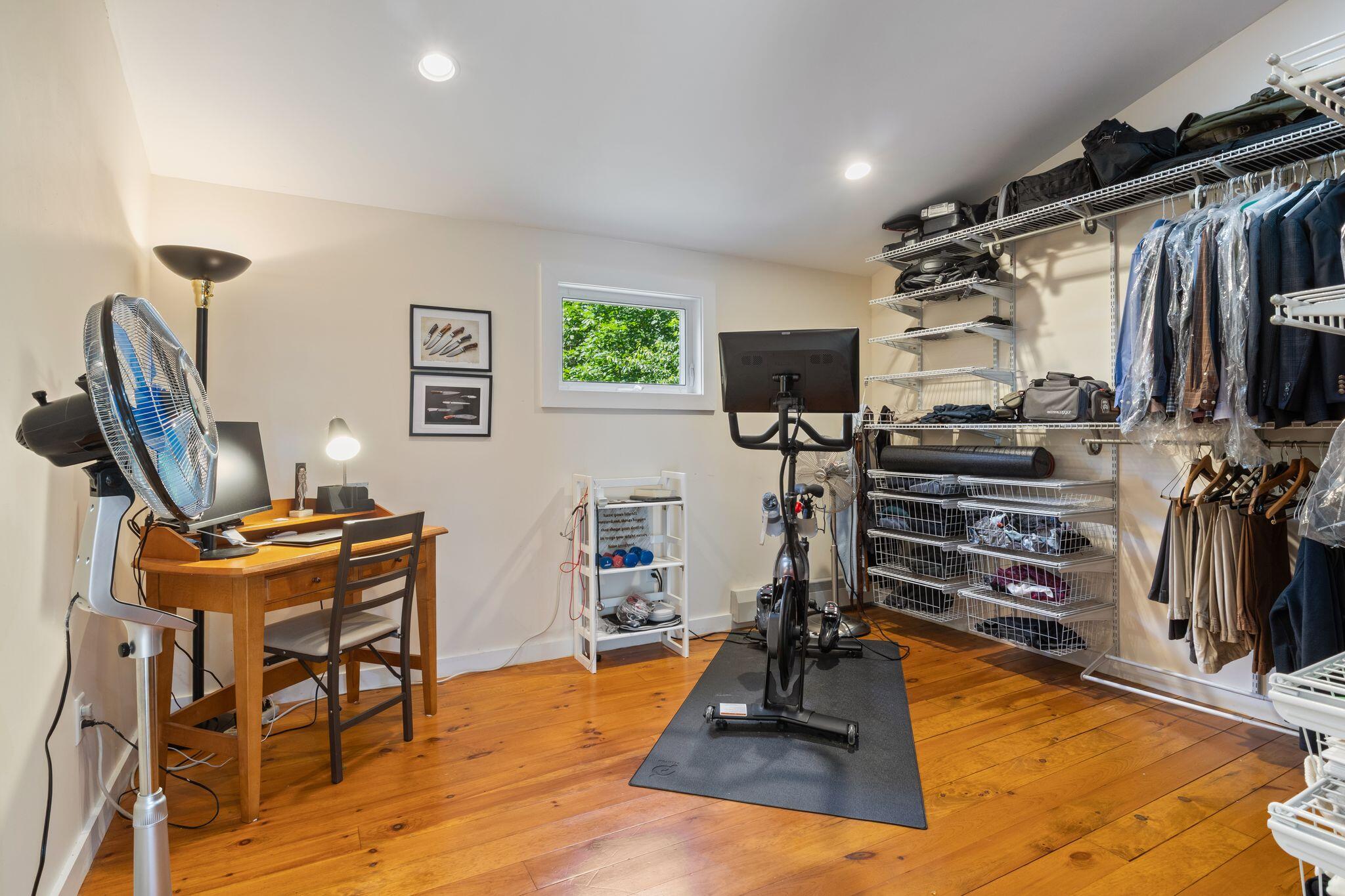 37 Pine Hill Road S