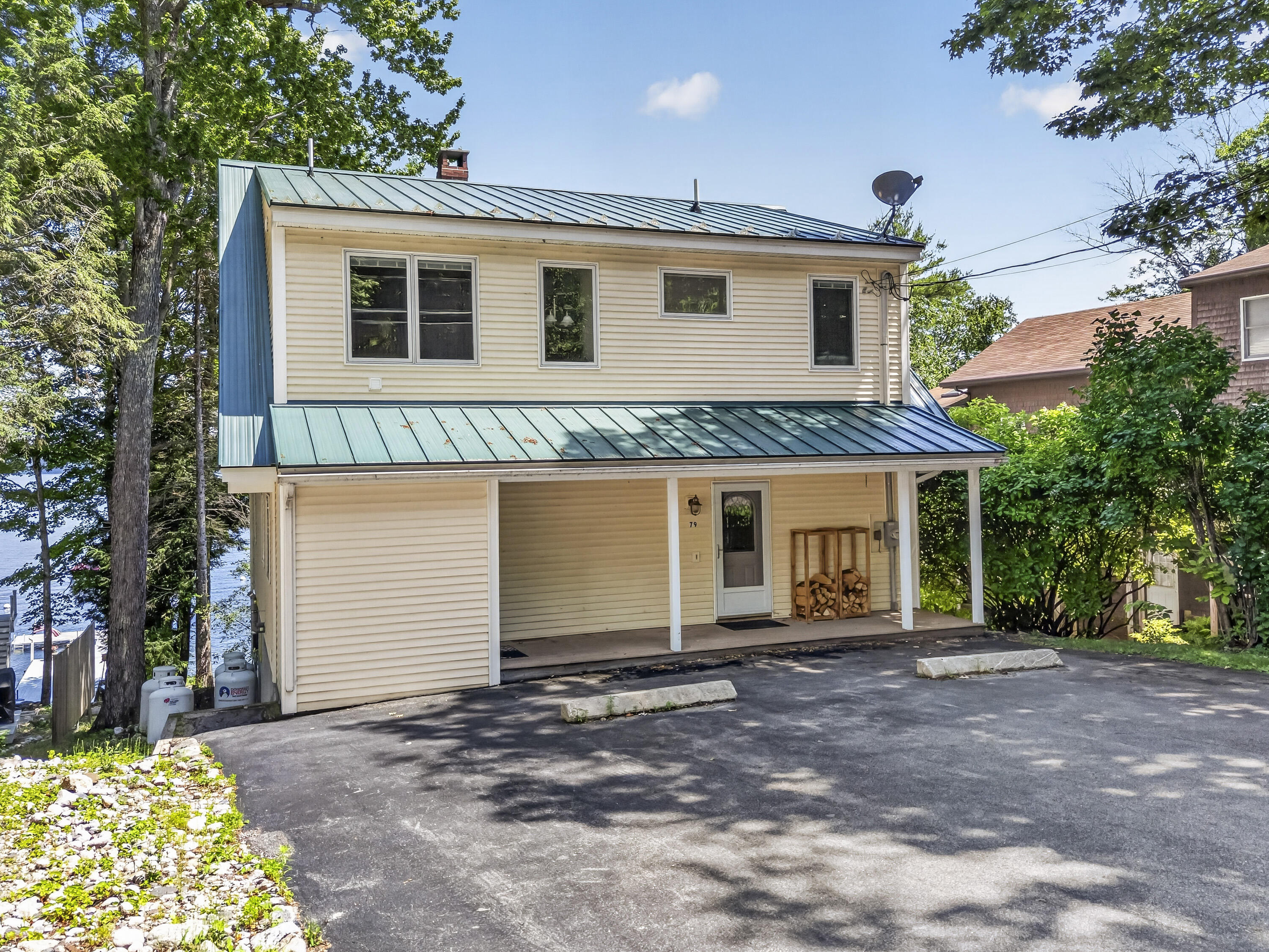 79 Whites Point Road