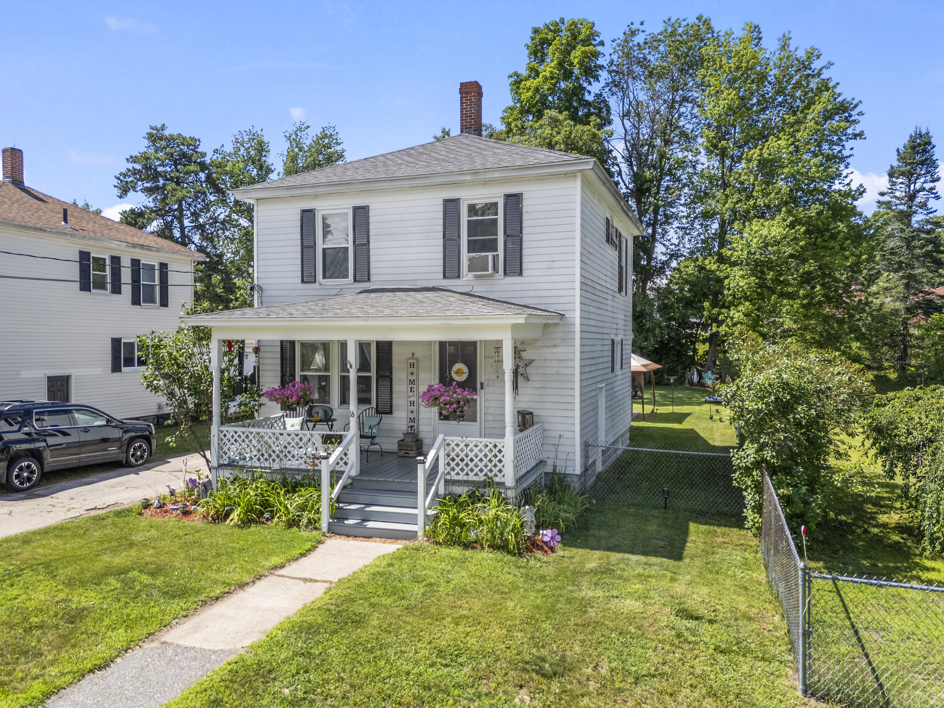 16 Essex Street