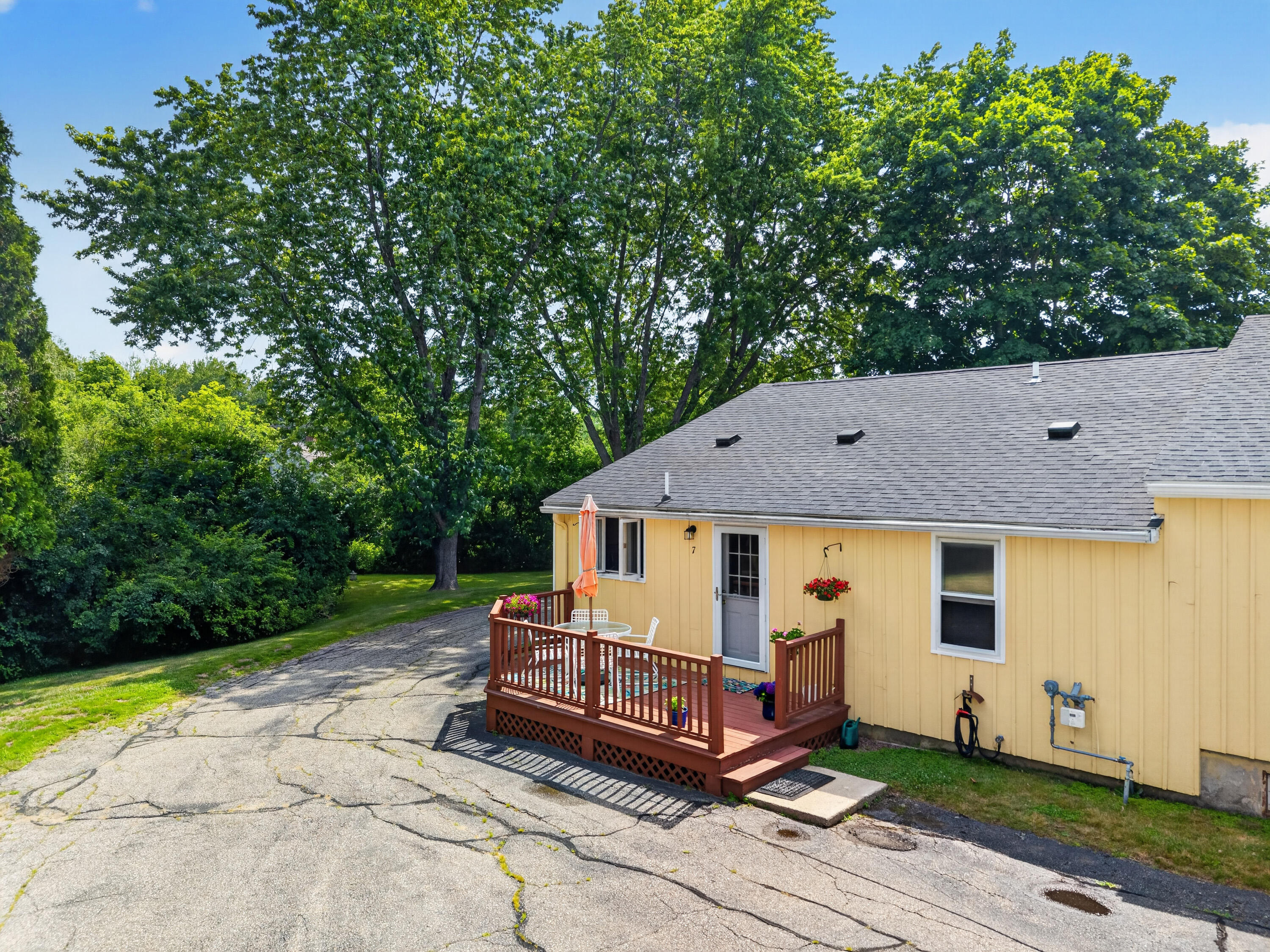17 Woodside Meadow Road 7