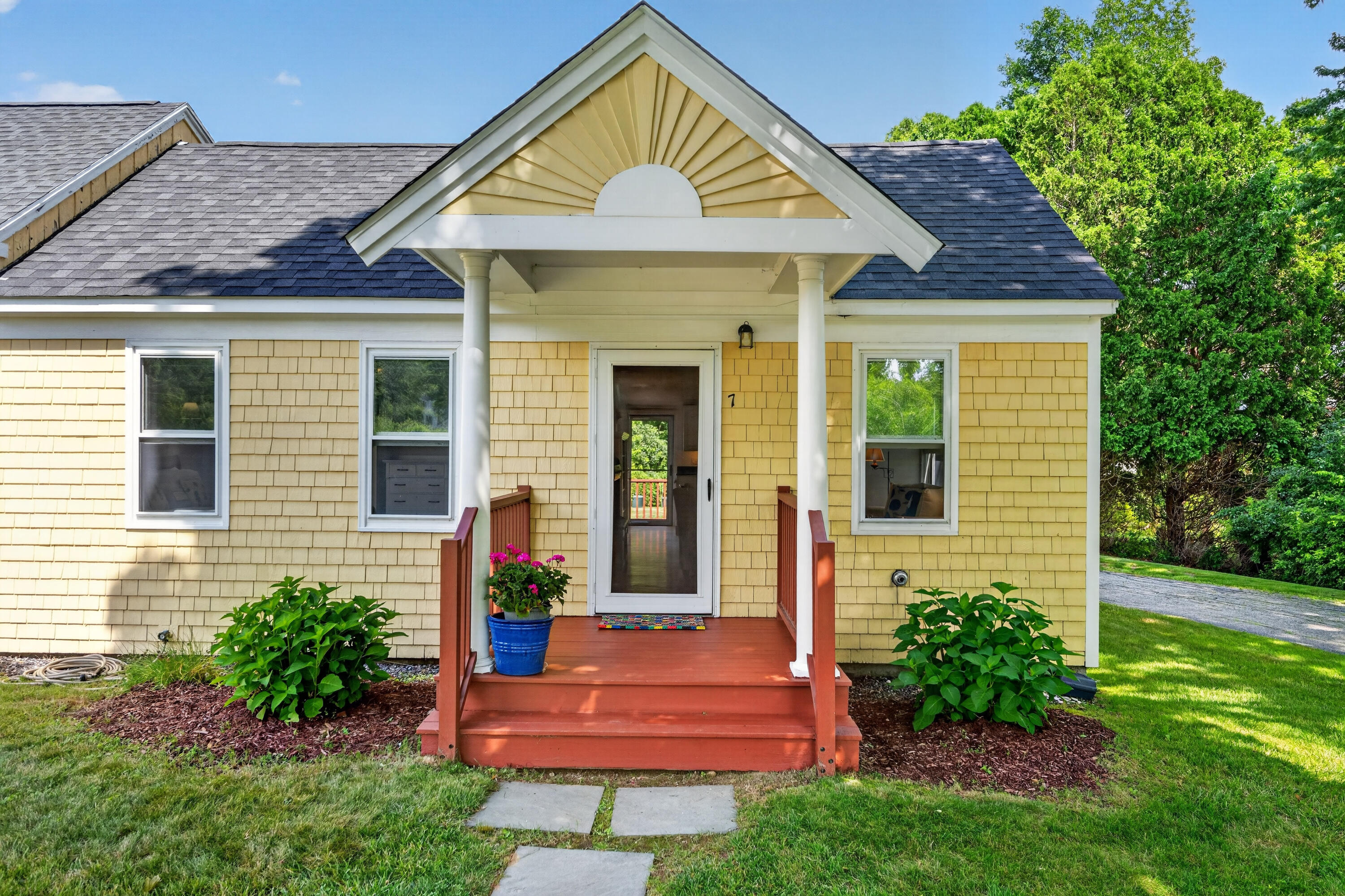 17 Woodside Meadow Road 7