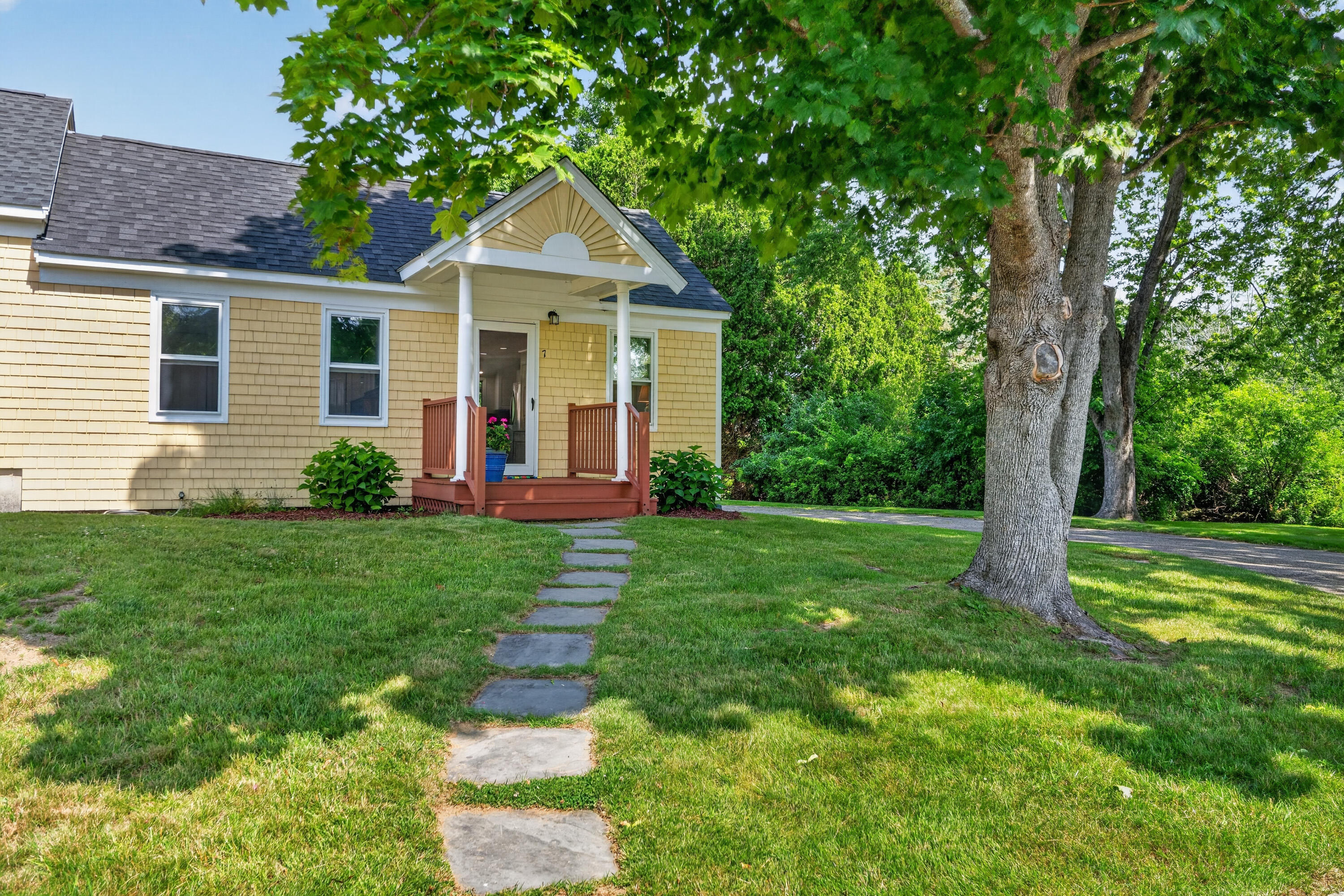 17 Woodside Meadow Road 7