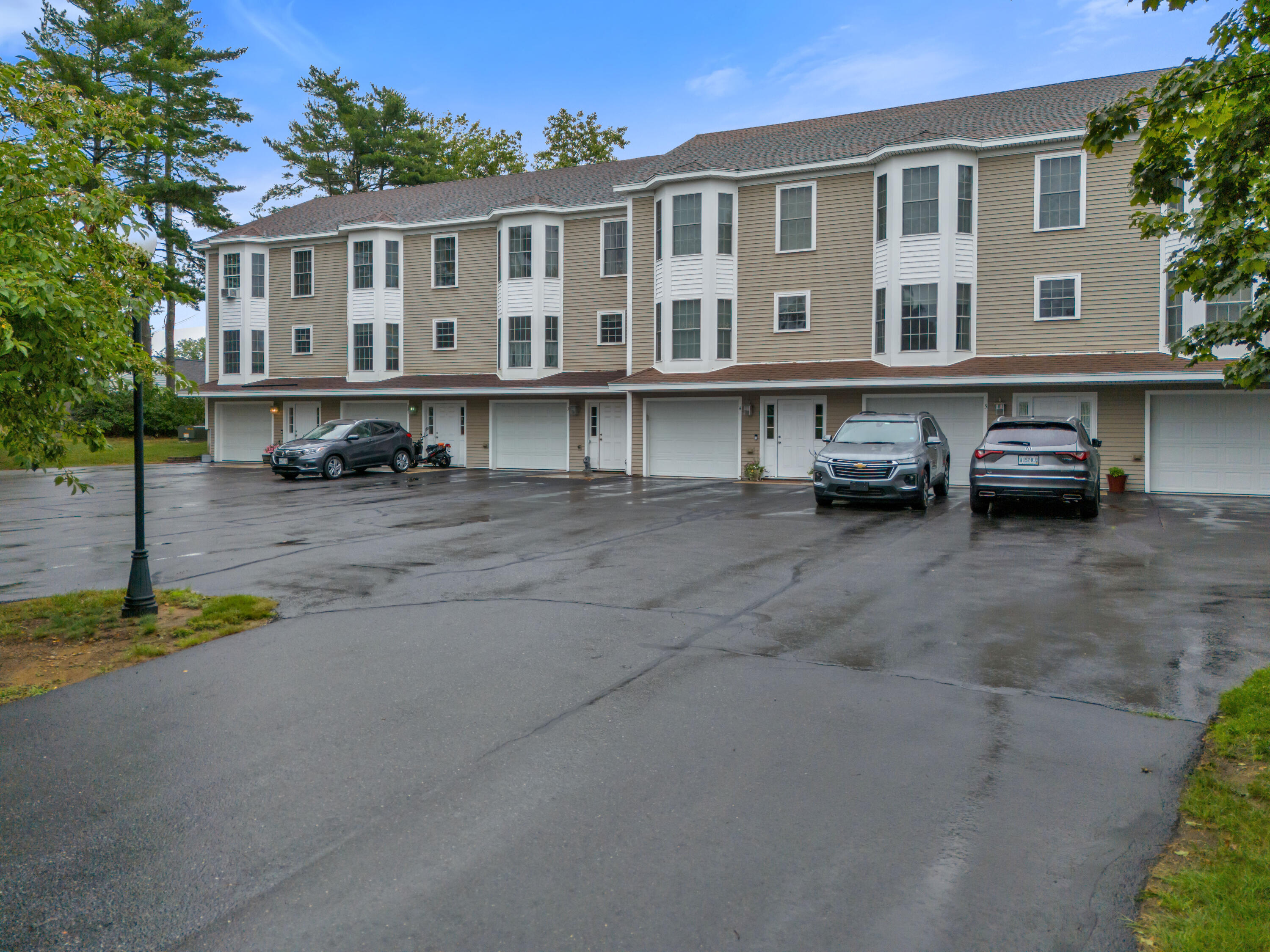 1383 Post Road 1