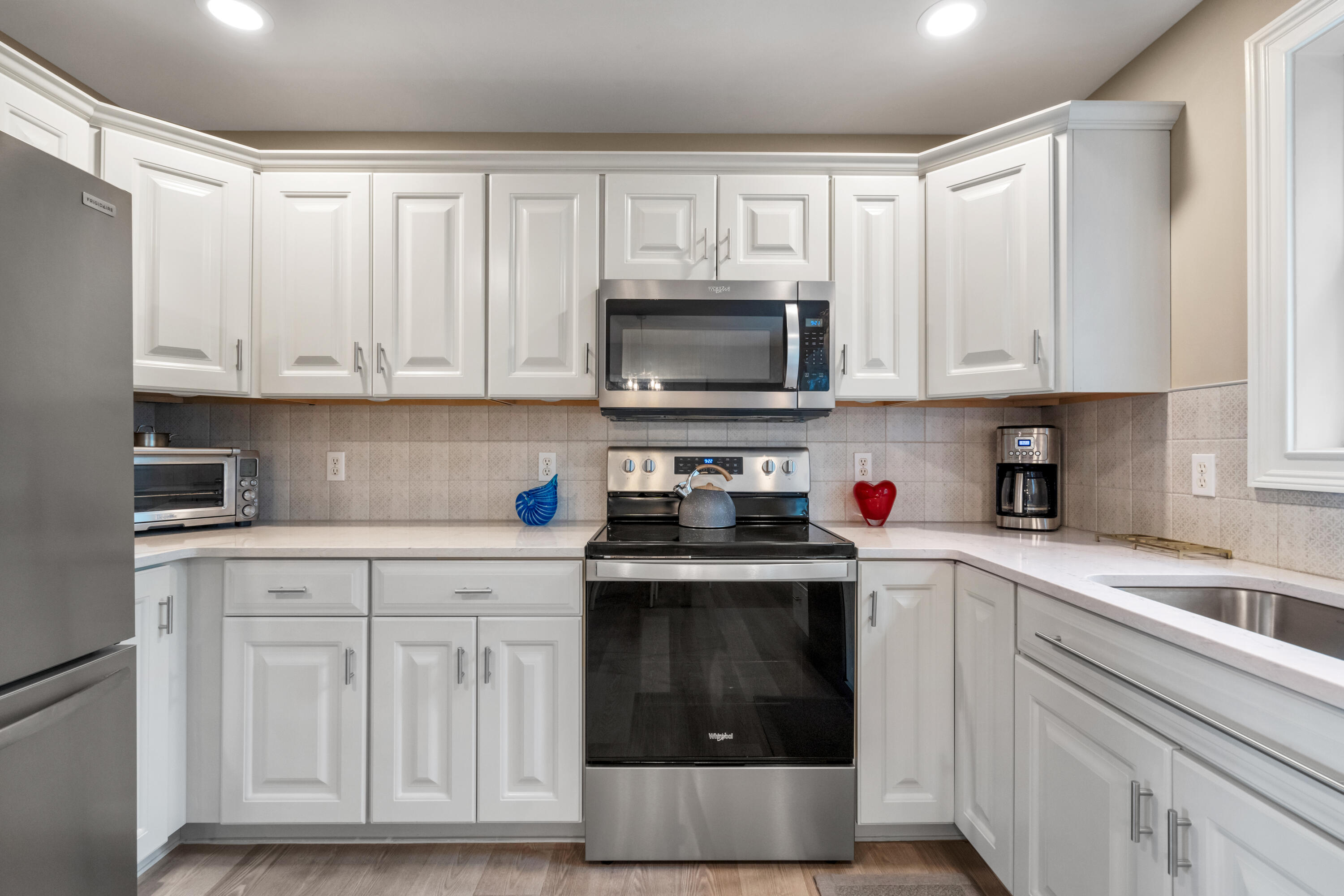 1383 Post Road 1