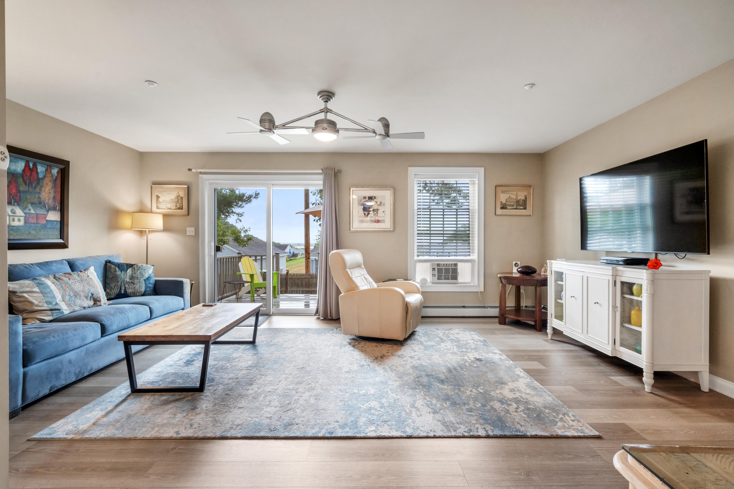 1383 Post Road 1