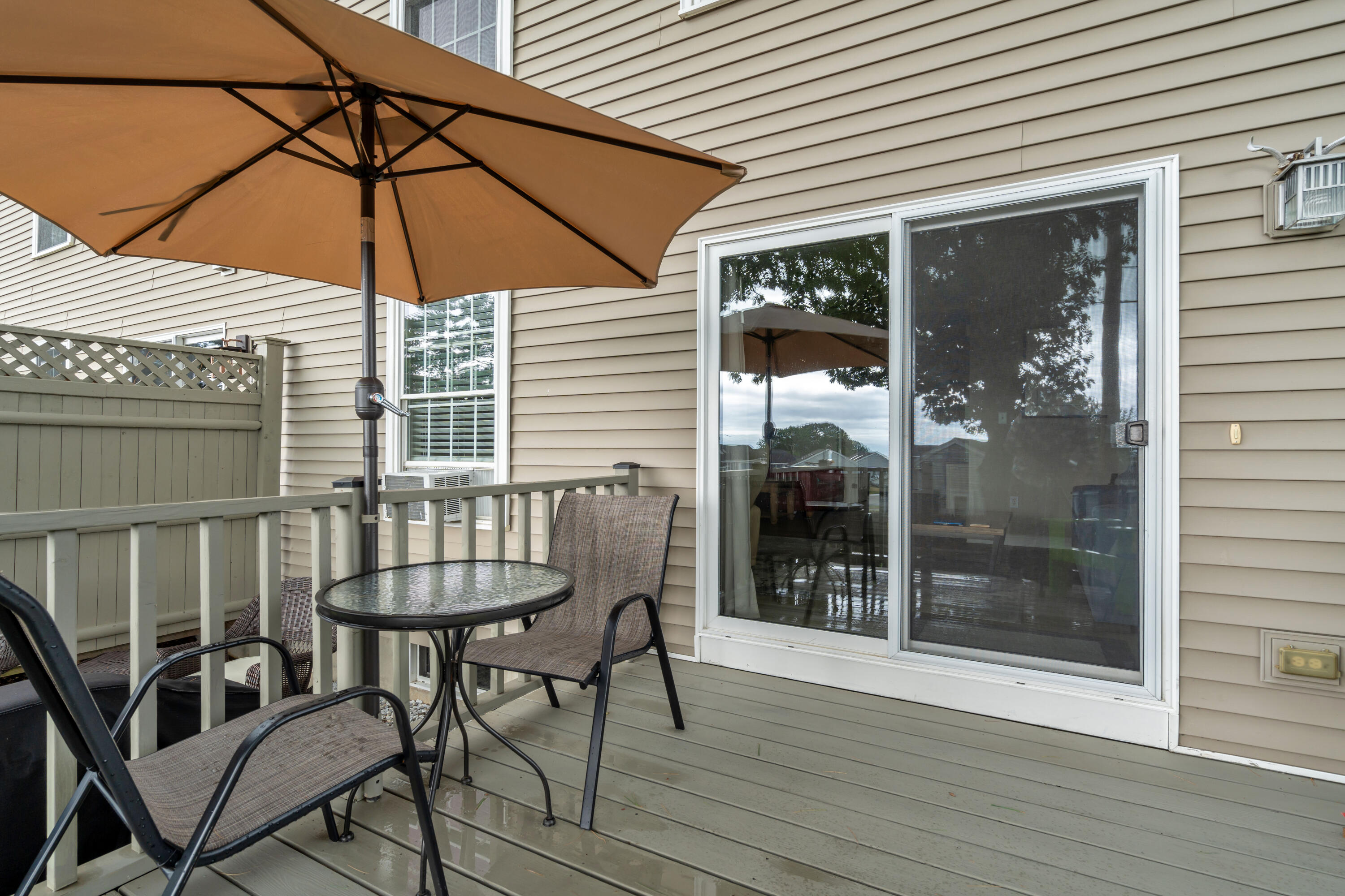 1383 Post Road 1