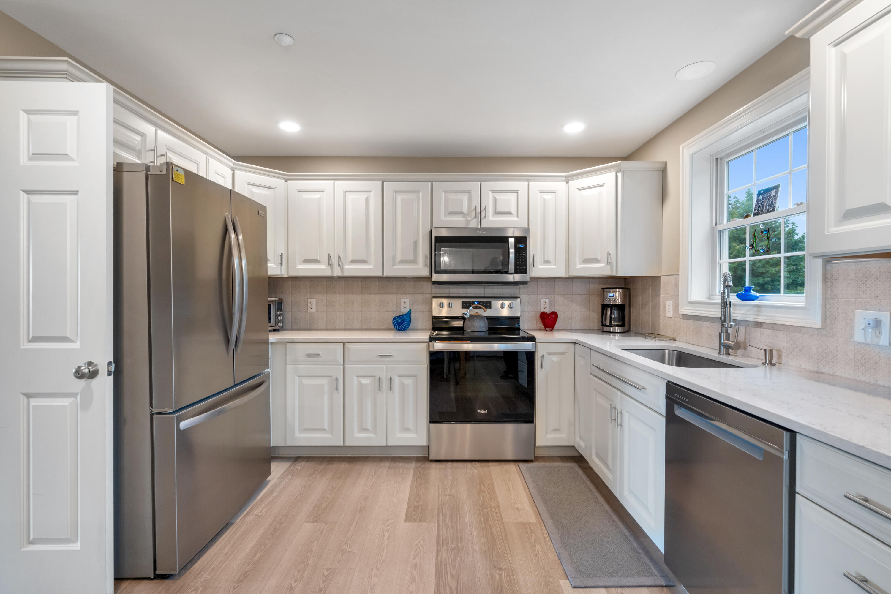 1383 Post Road 1