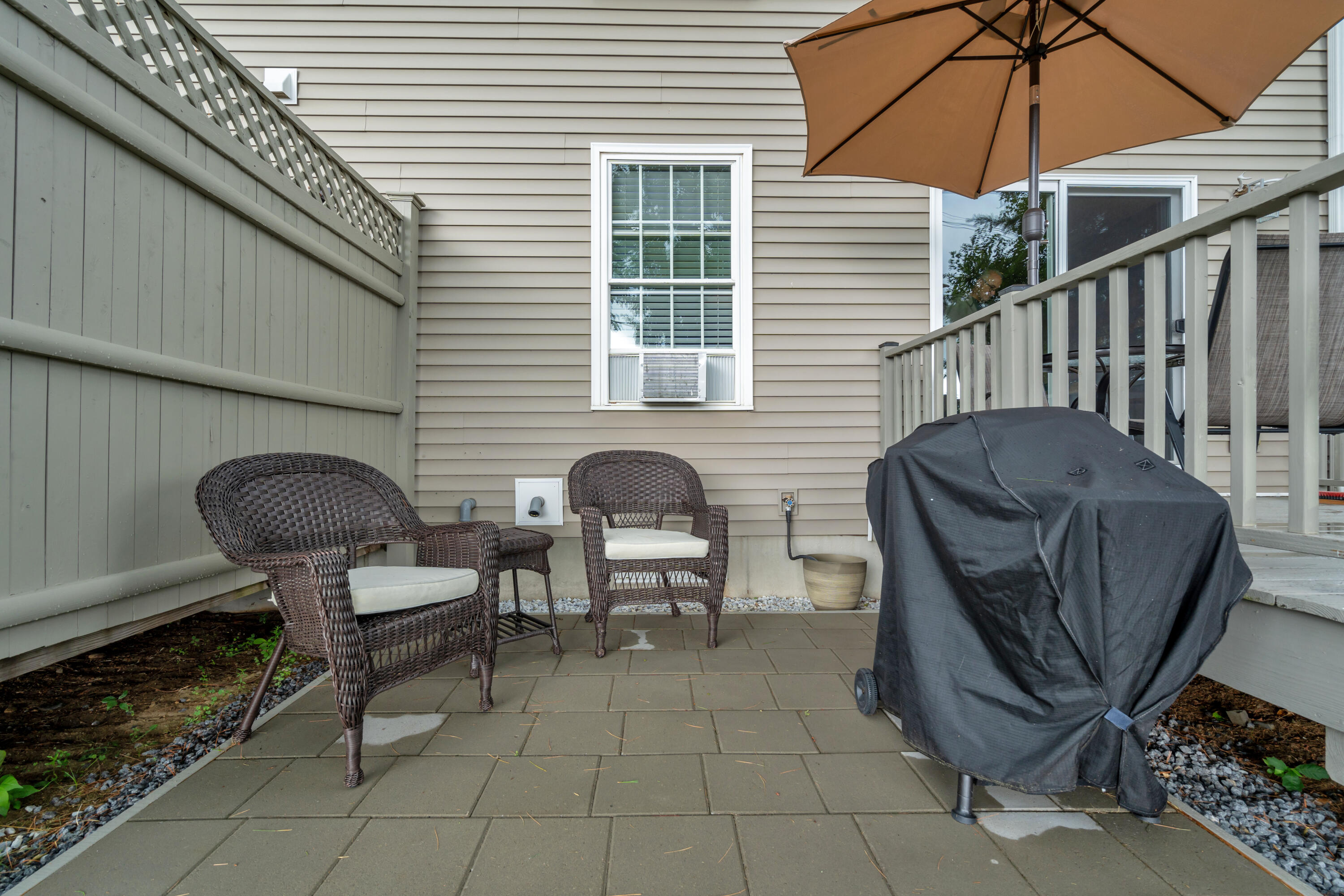 1383 Post Road 1