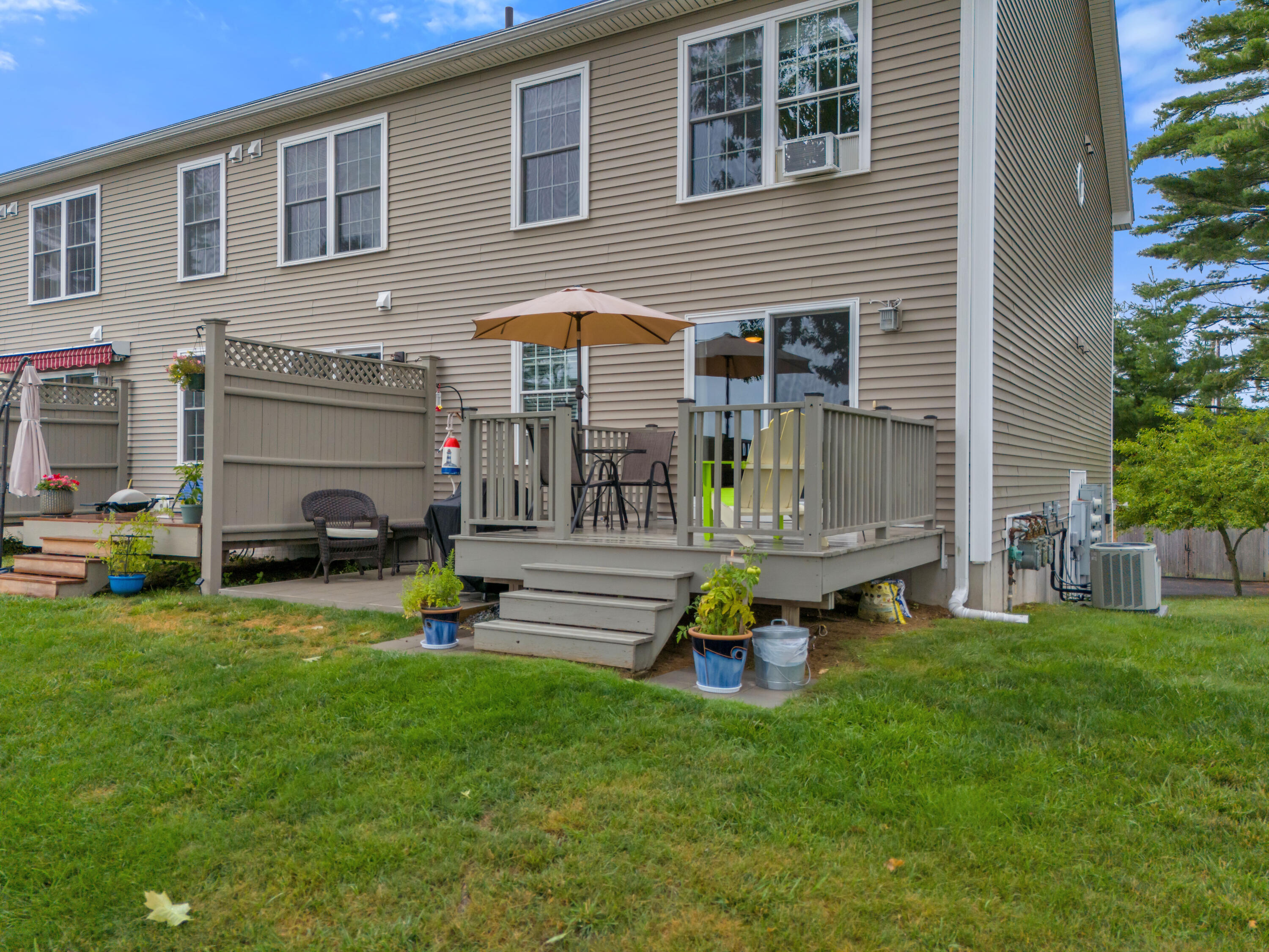 1383 Post Road 1
