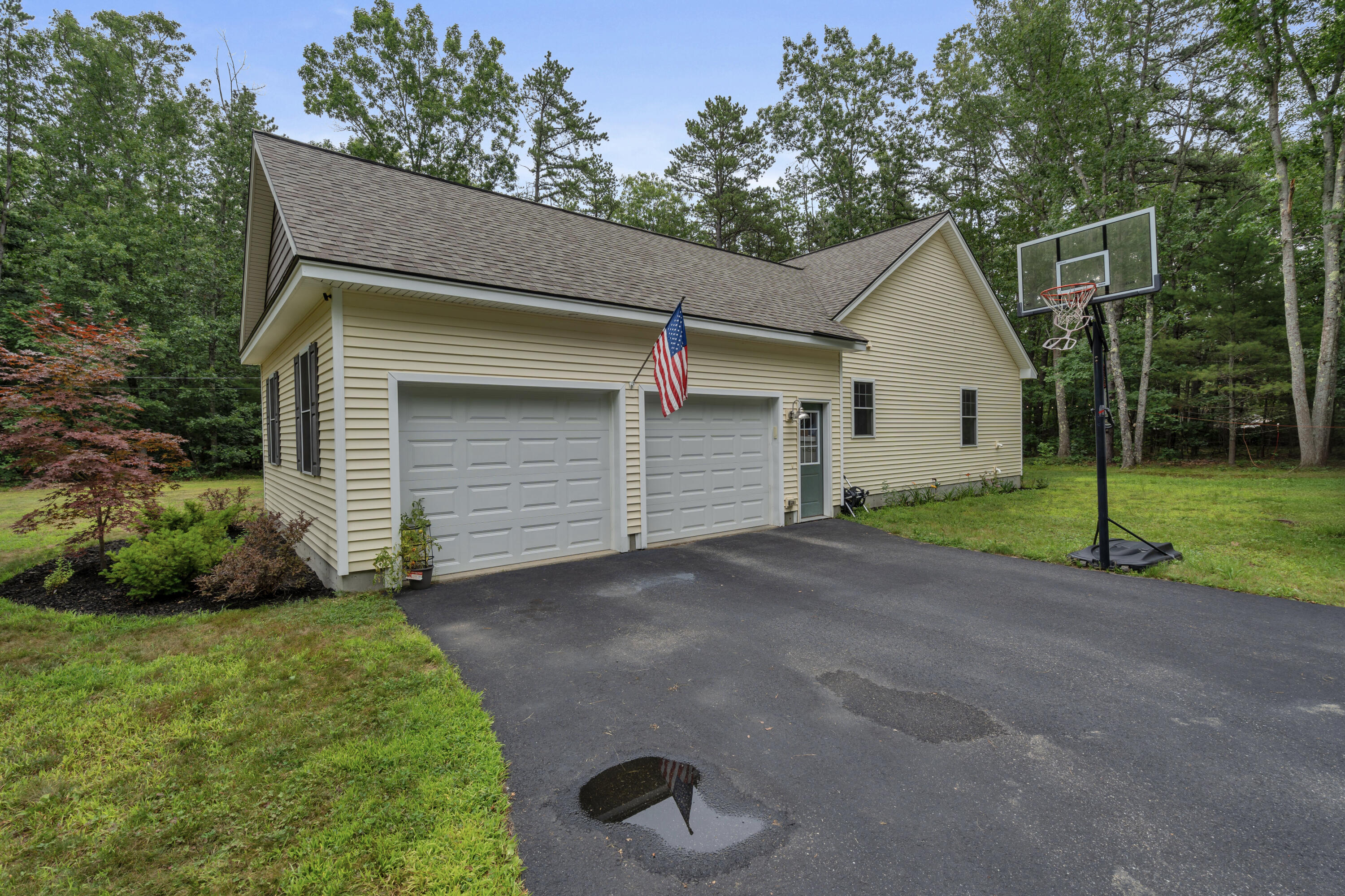 4 Huckleberry Lane