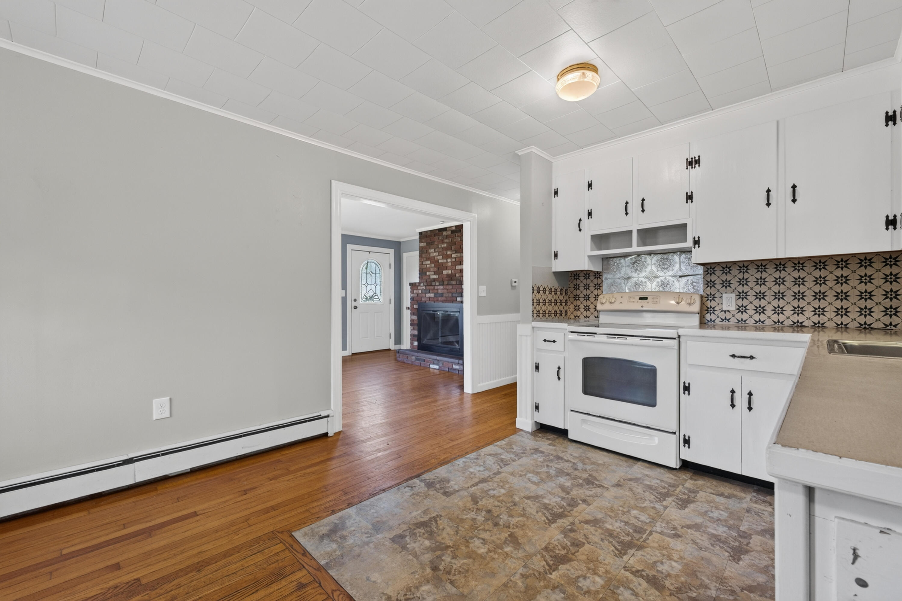 14 Iris Avenue