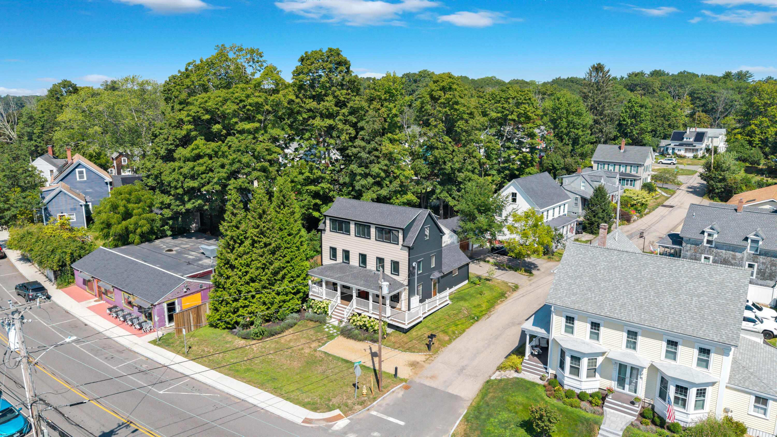 11 Jones Ave