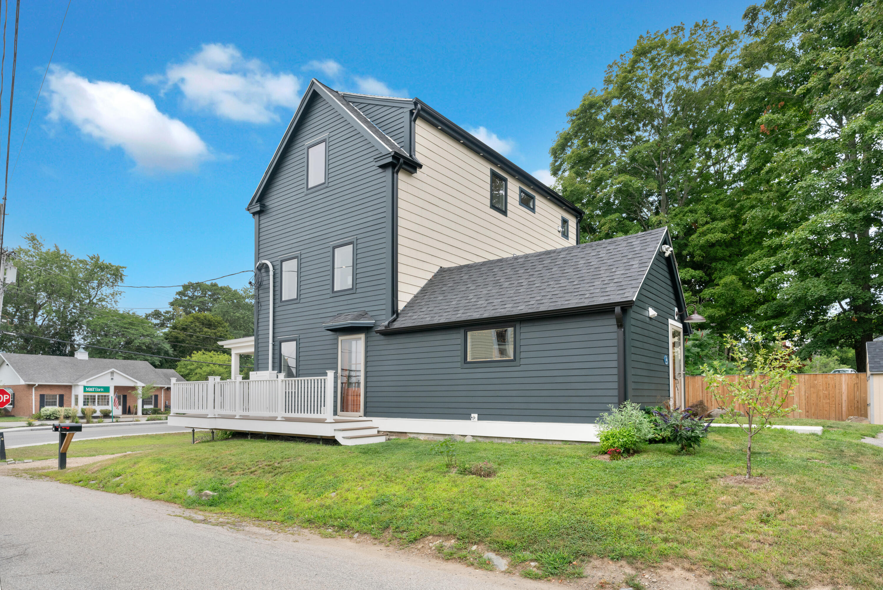 13 Jones Avenue 13 