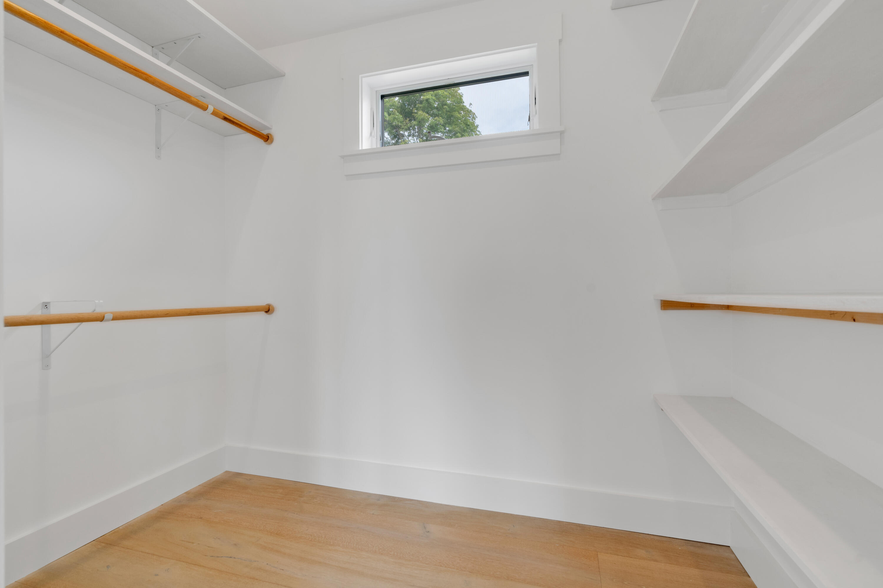 13 Jones Avenue 13 