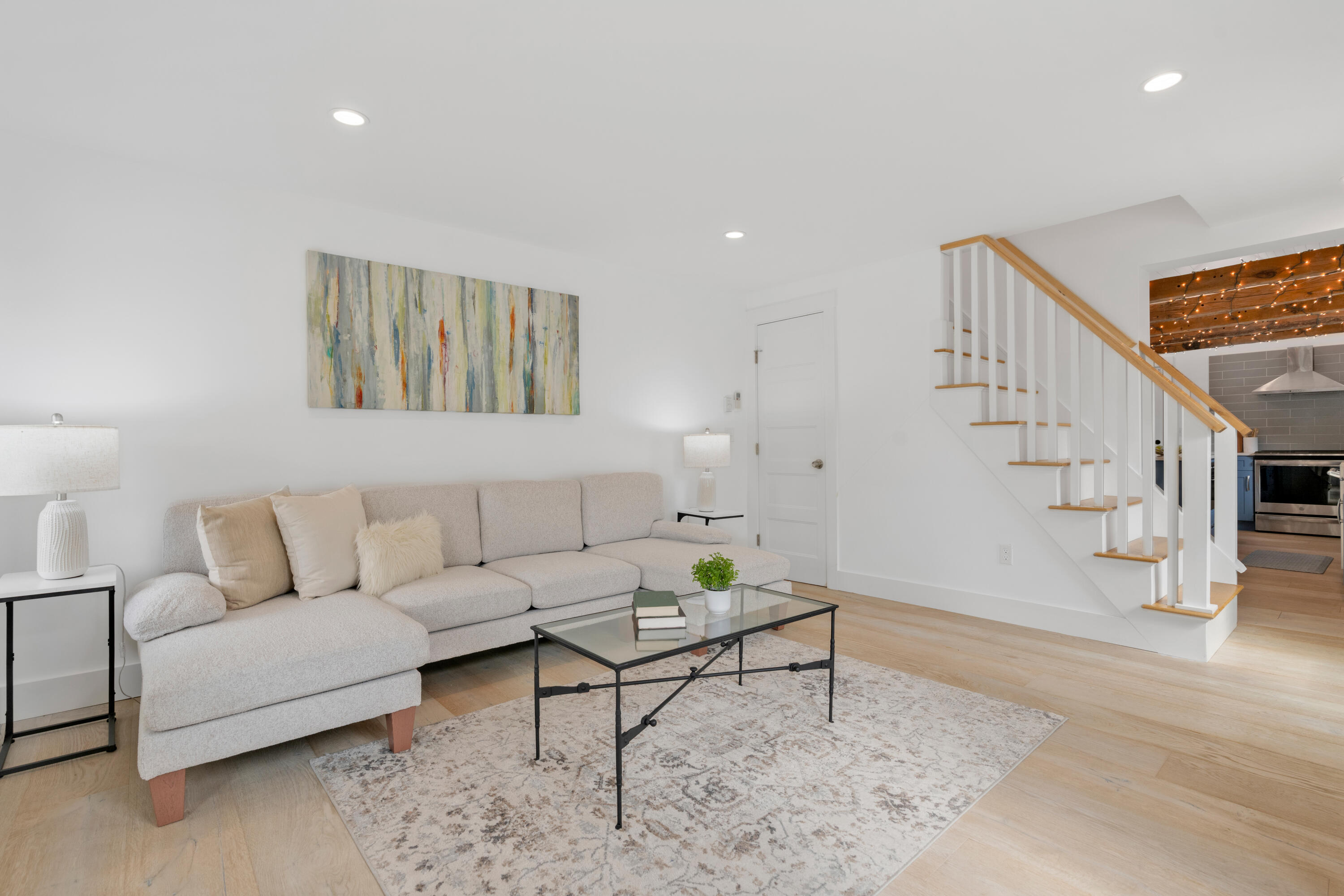 13 Jones Avenue 13 