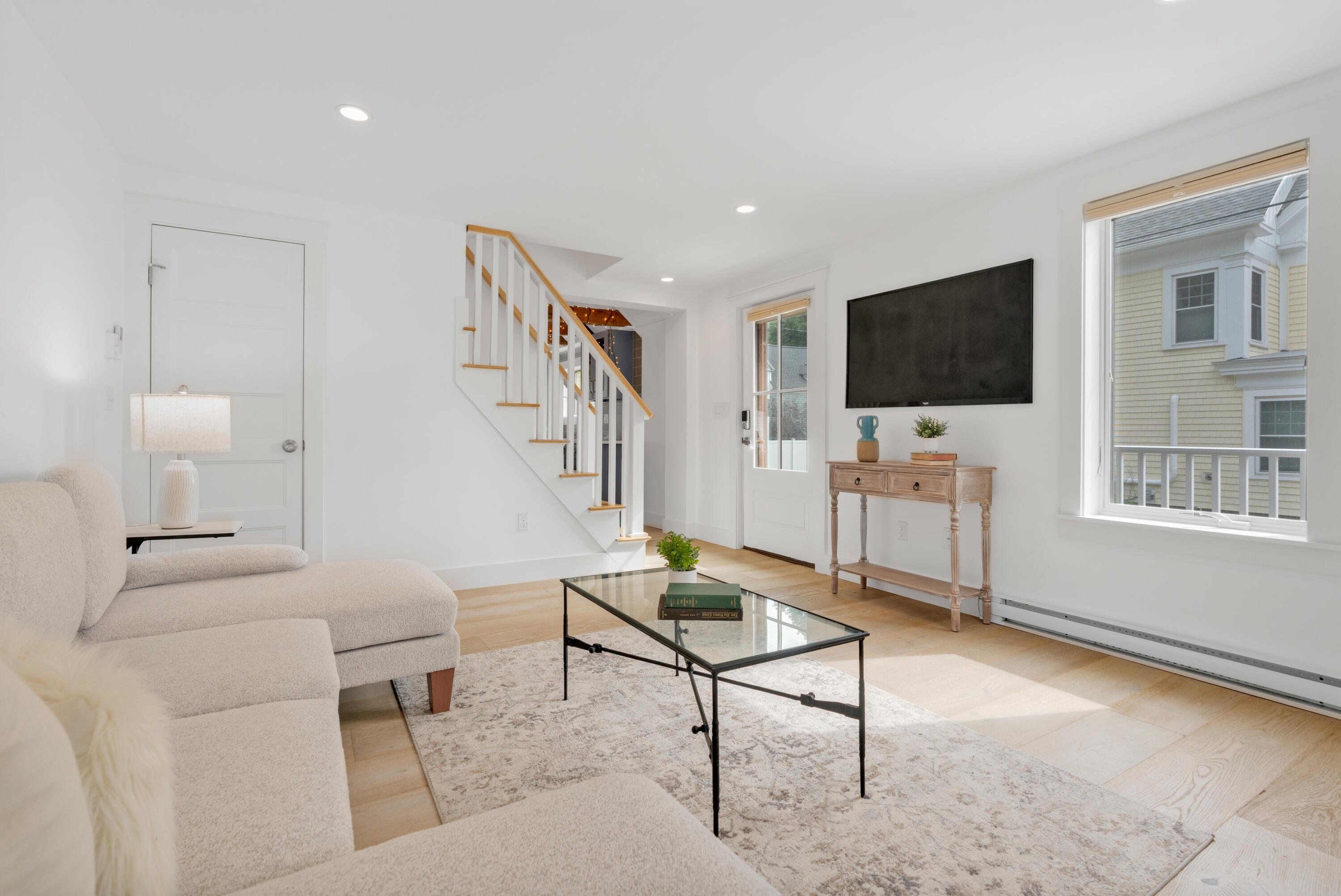 13 Jones Avenue 13 