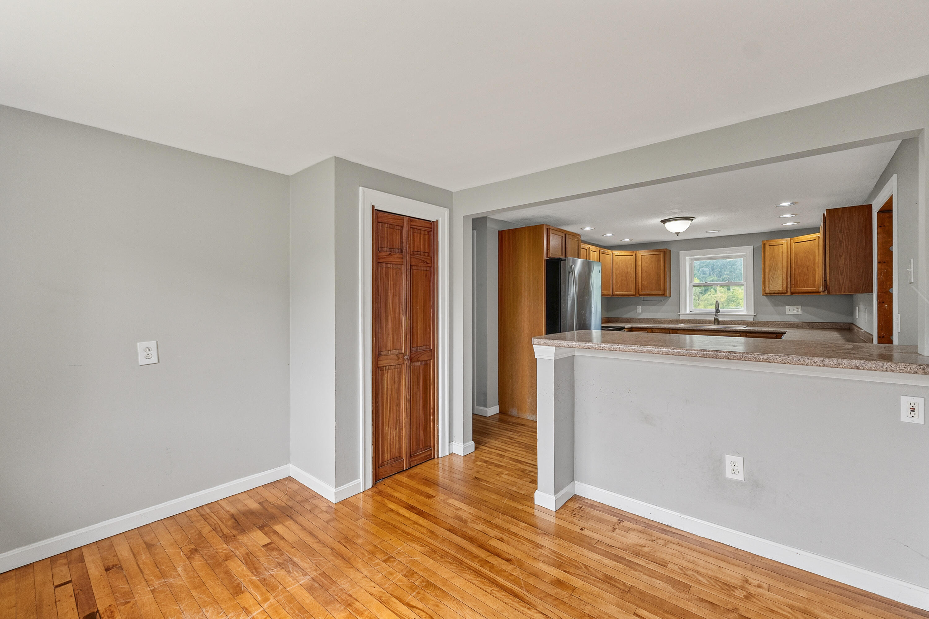 15 Rocky Hill Road