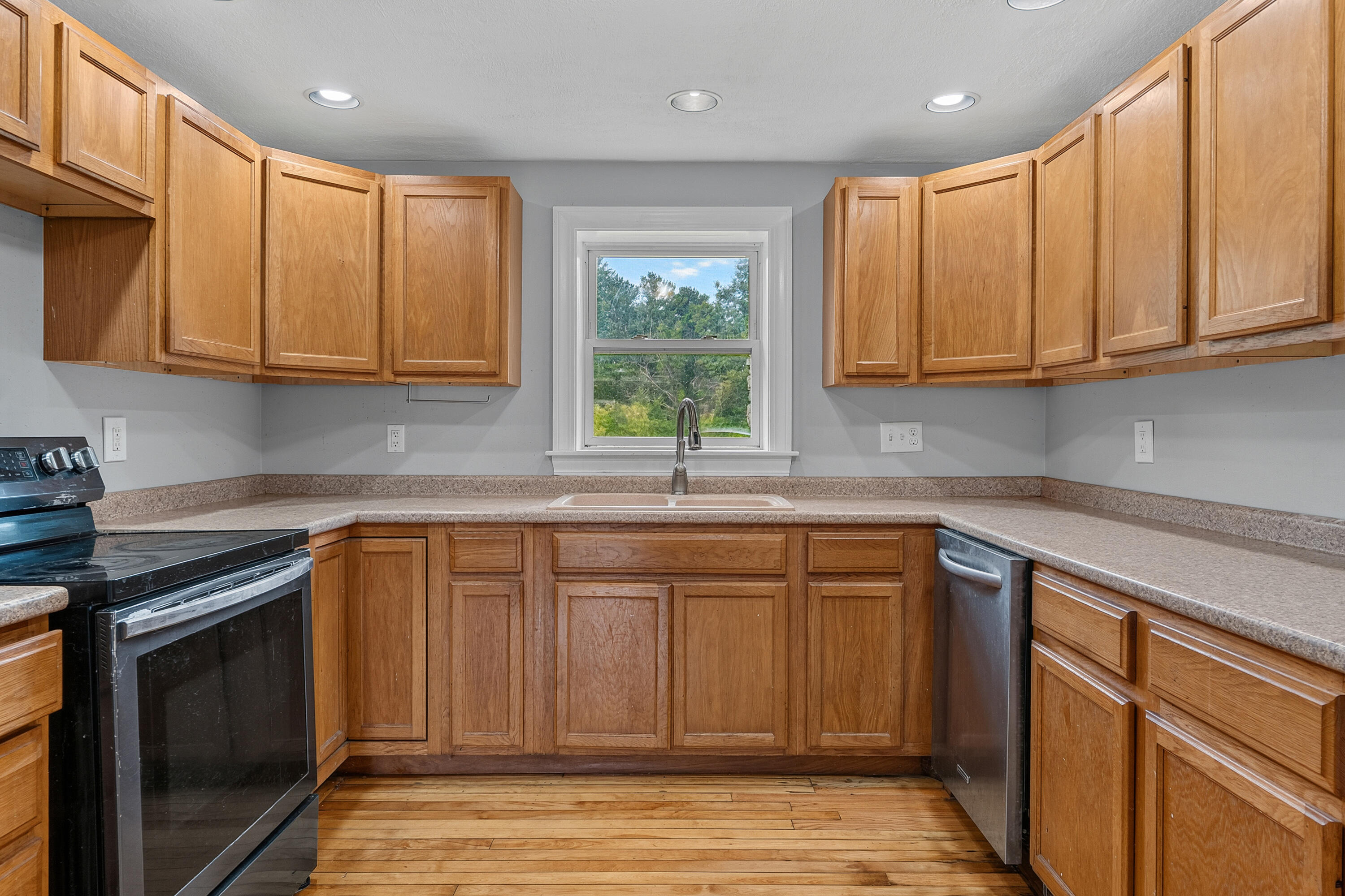 15 Rocky Hill Road