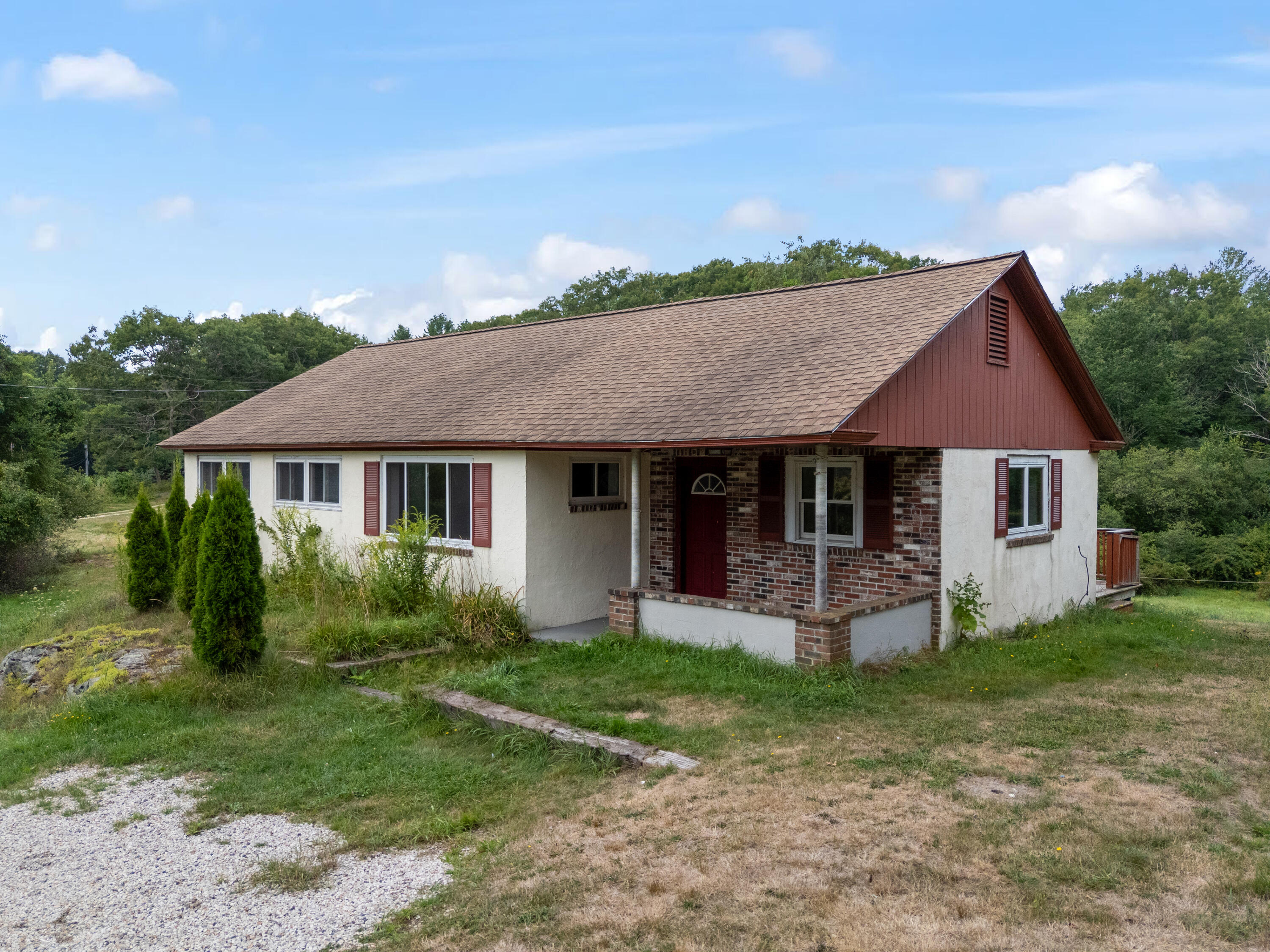 15 Rocky Hill Road
