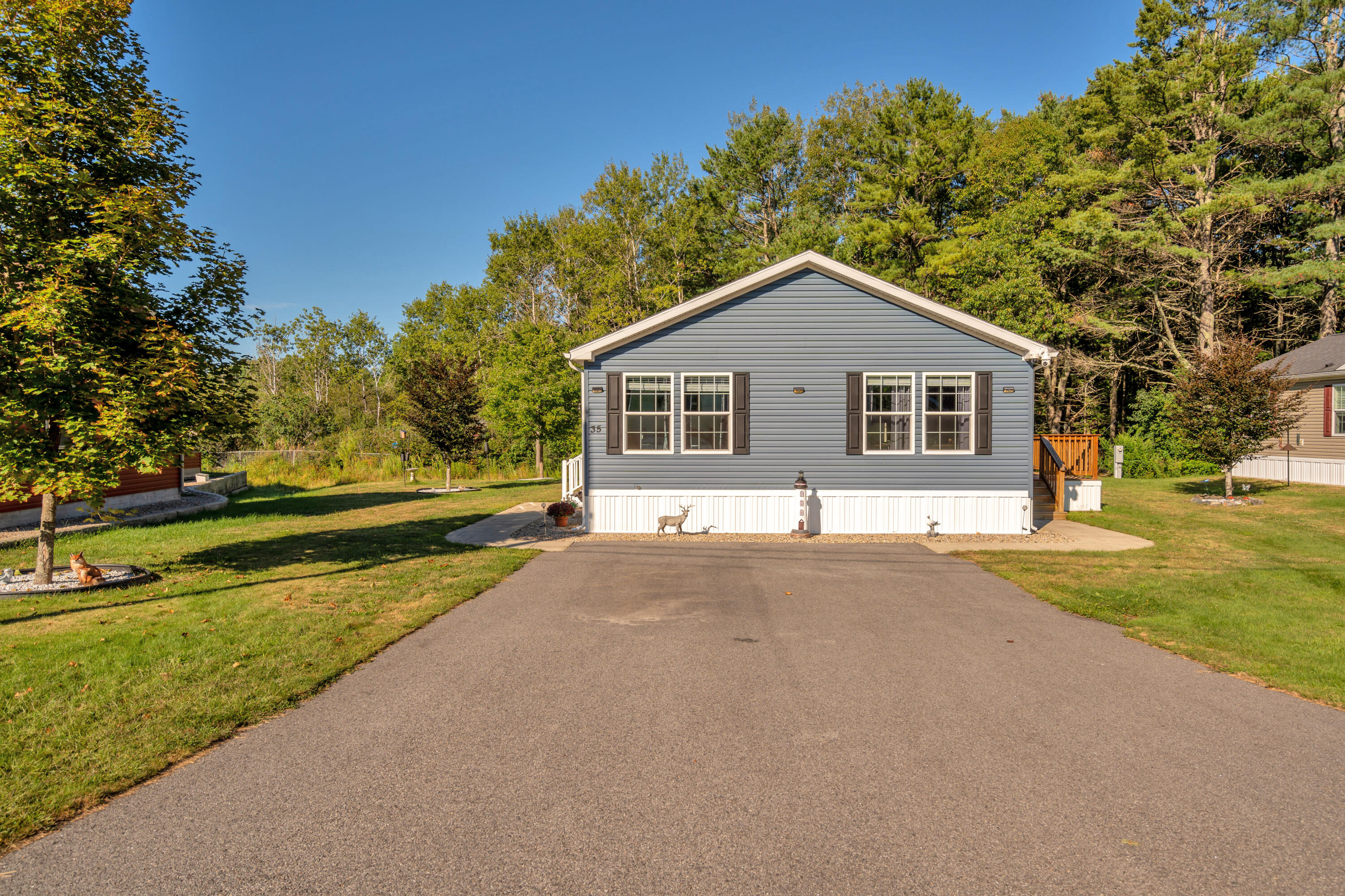 35 Sandalwood Circle