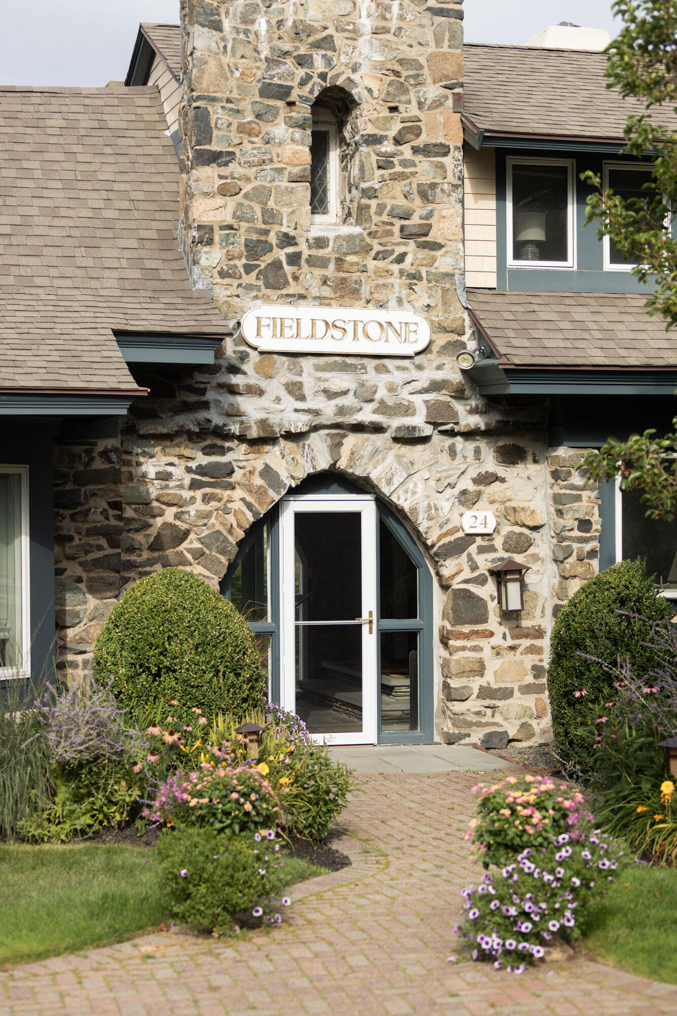 24 Fieldstone Lane 4
