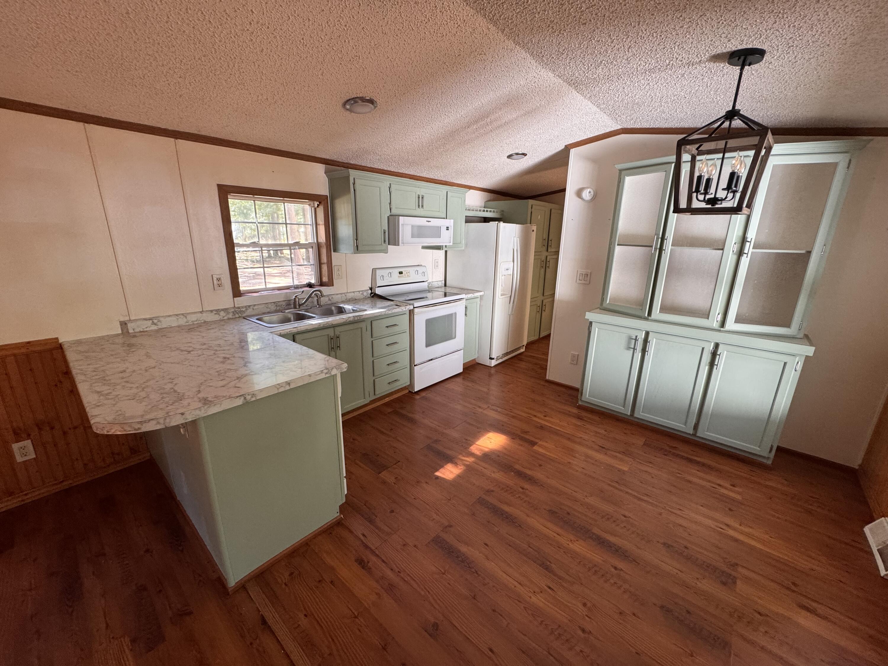 182 Bald Hill Road E1