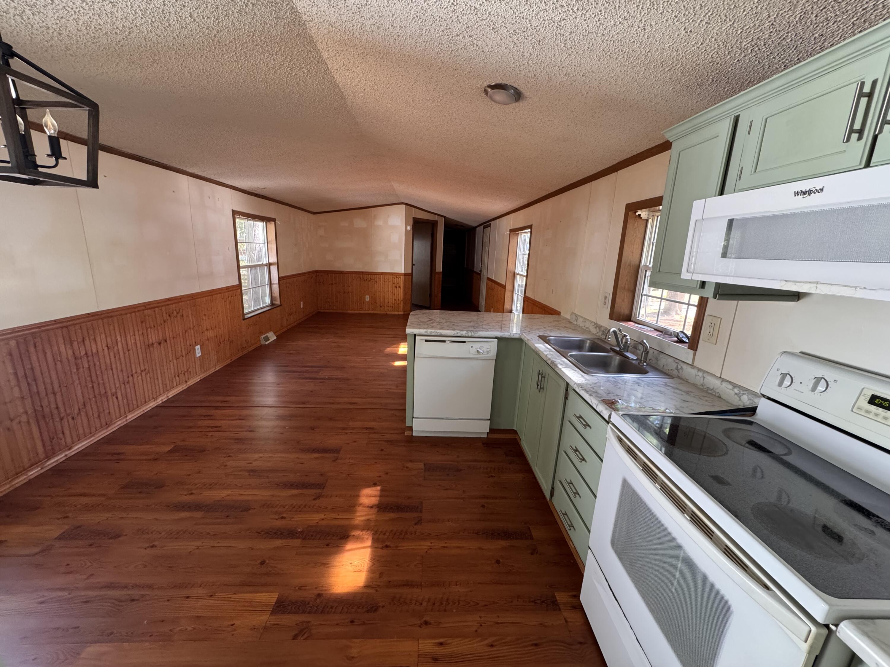 182 Bald Hill Road E1