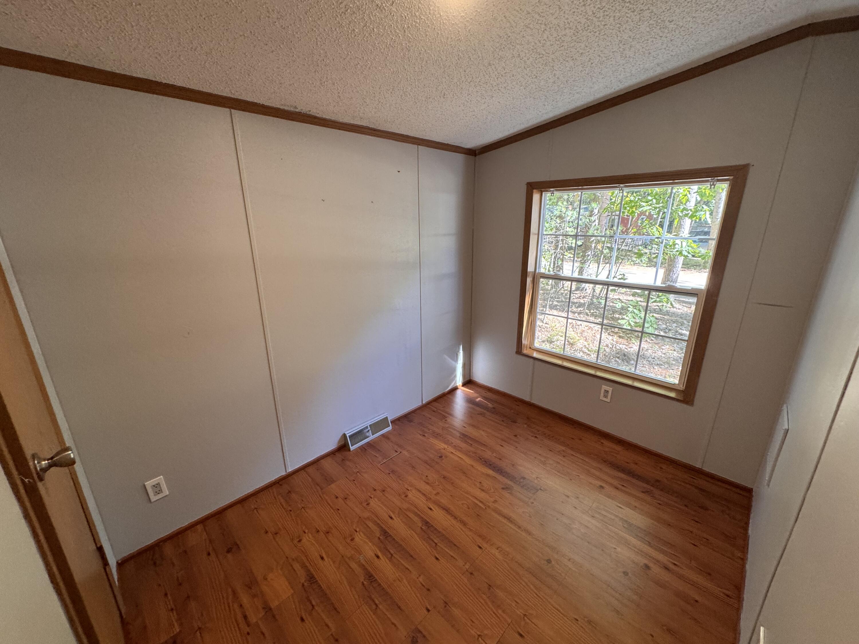 182 Bald Hill Road E1