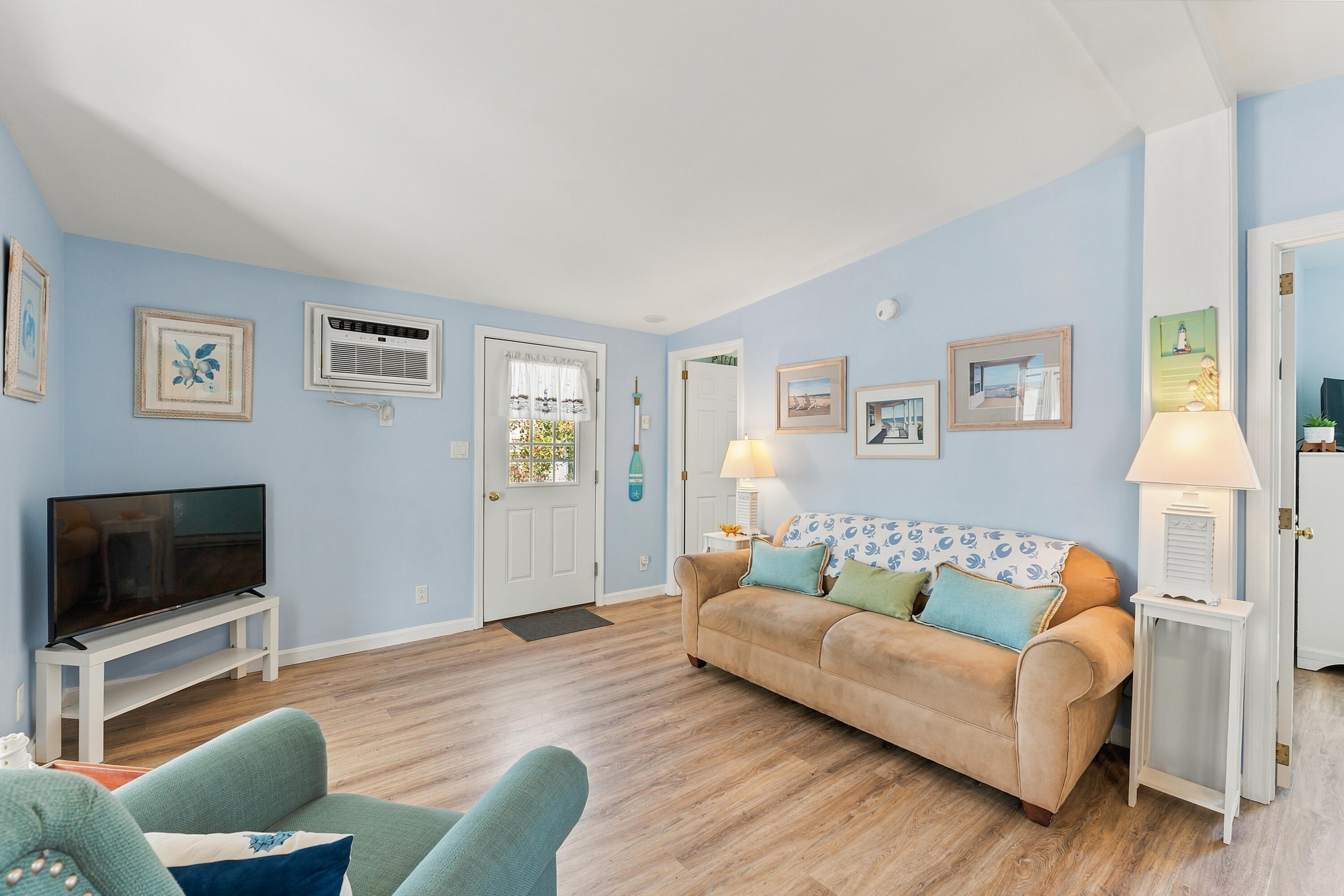 412 Post Road 232