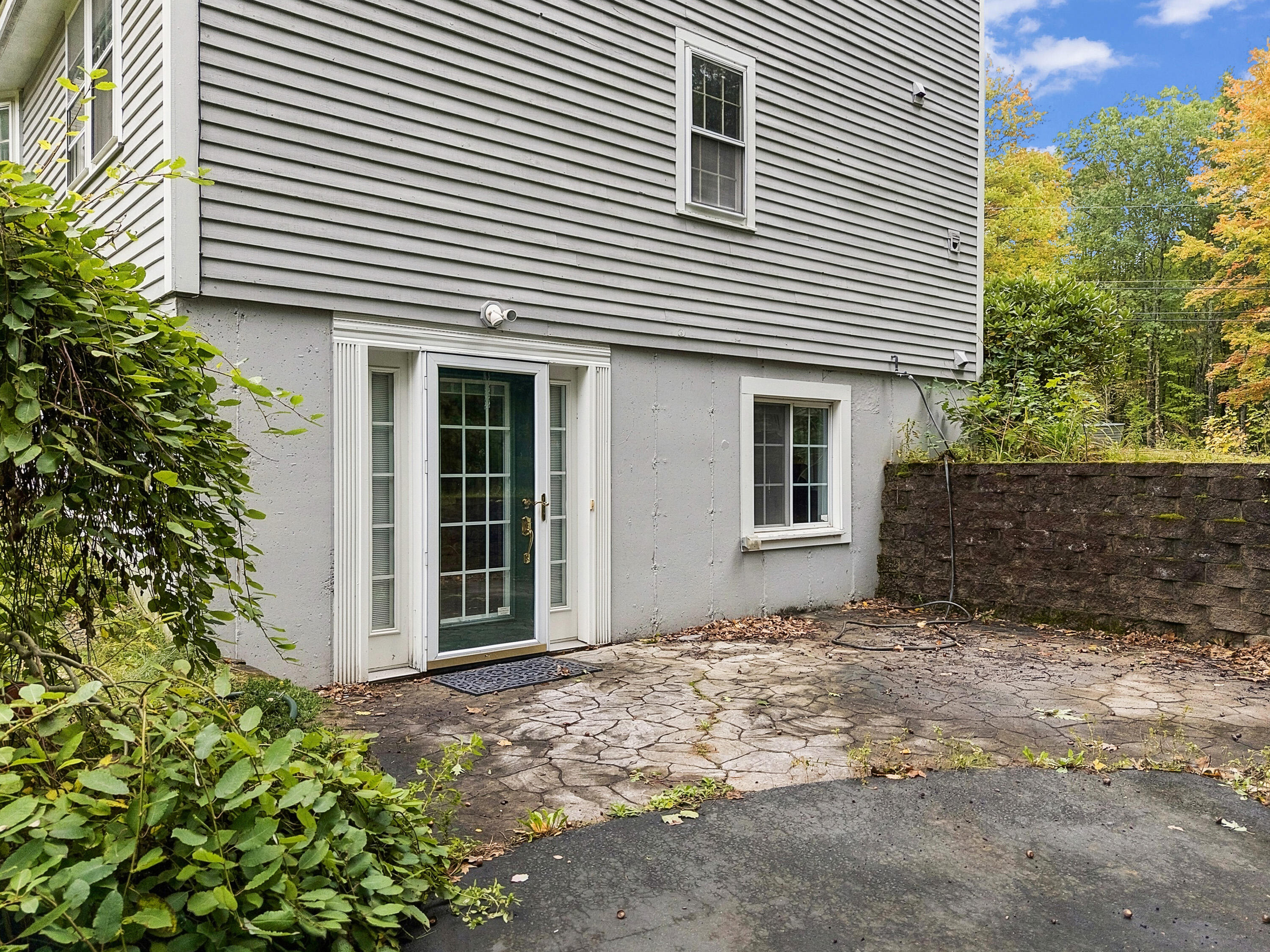 2 Oak Ridge Road