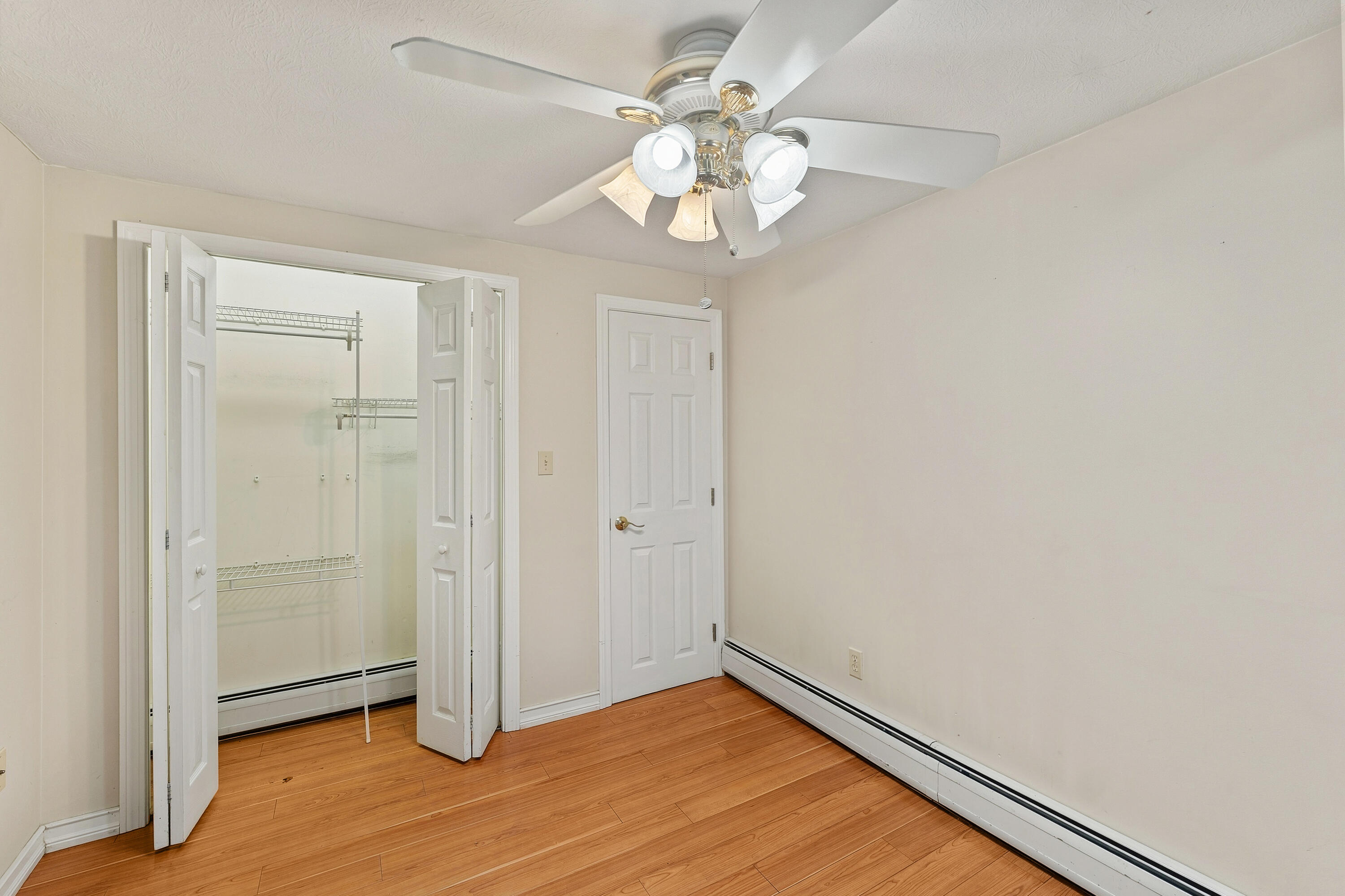 2 Oak Ridge Road