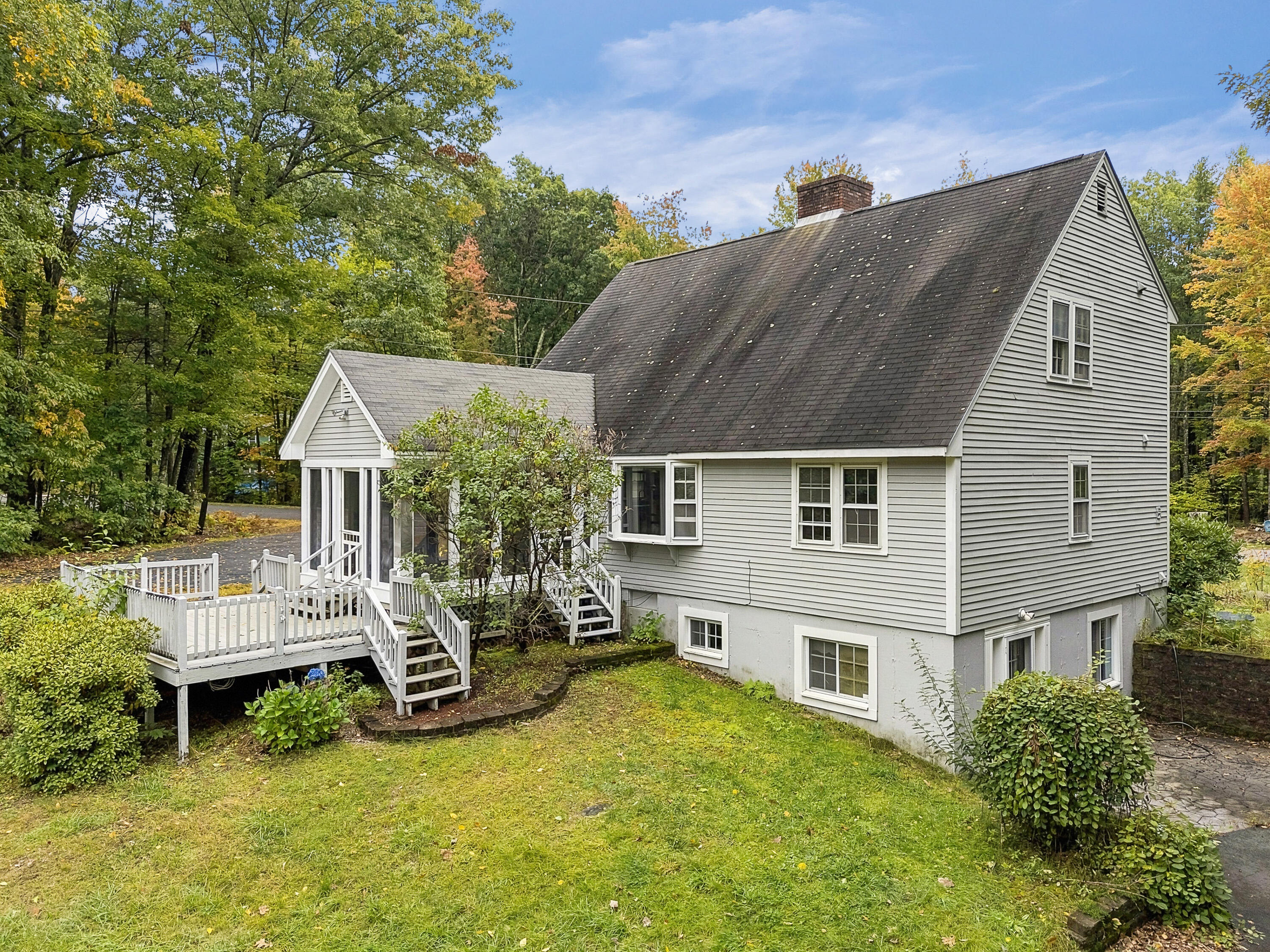 2 Oak Ridge Road