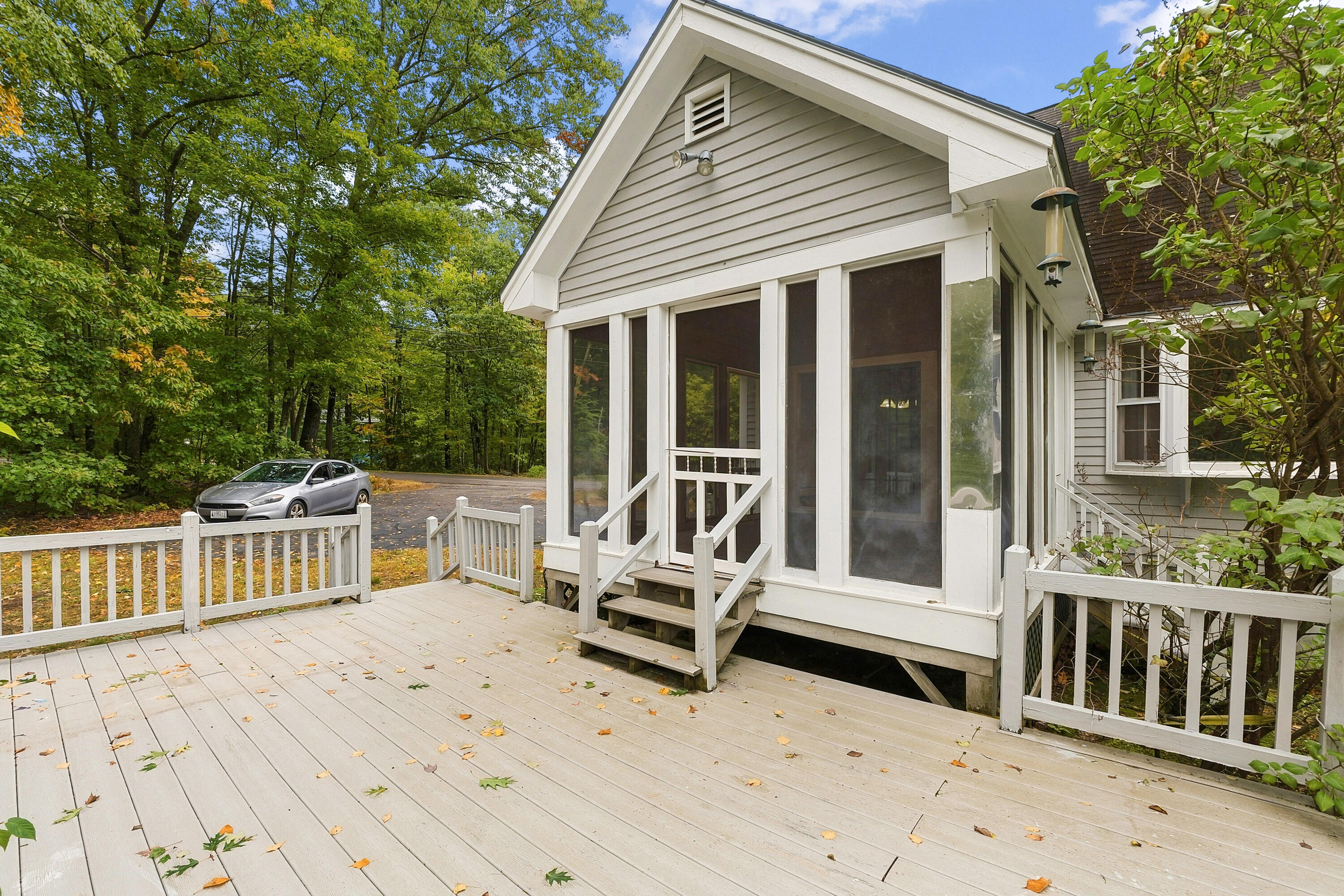 2 Oak Ridge Road
