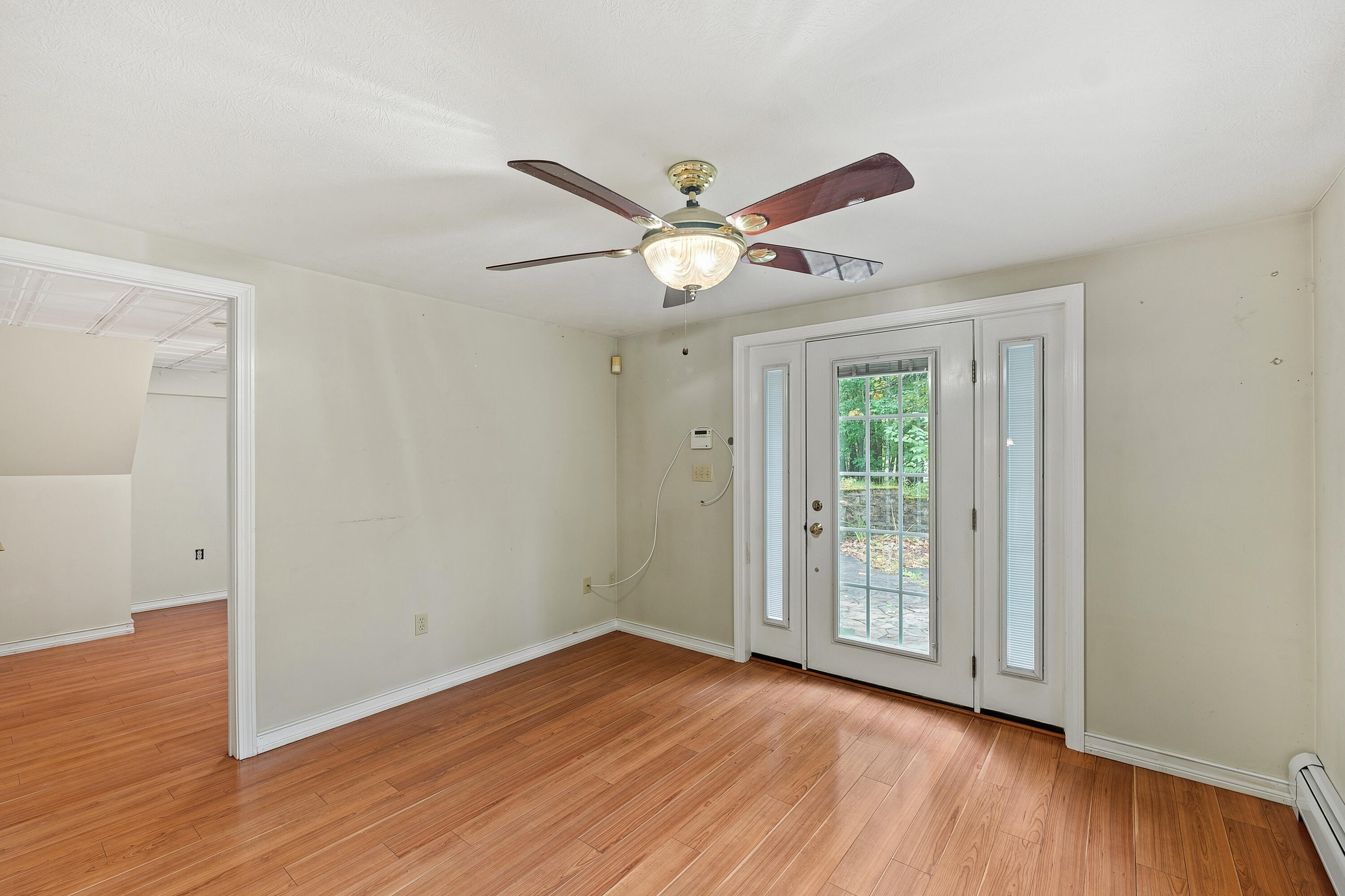 2 Oak Ridge Road