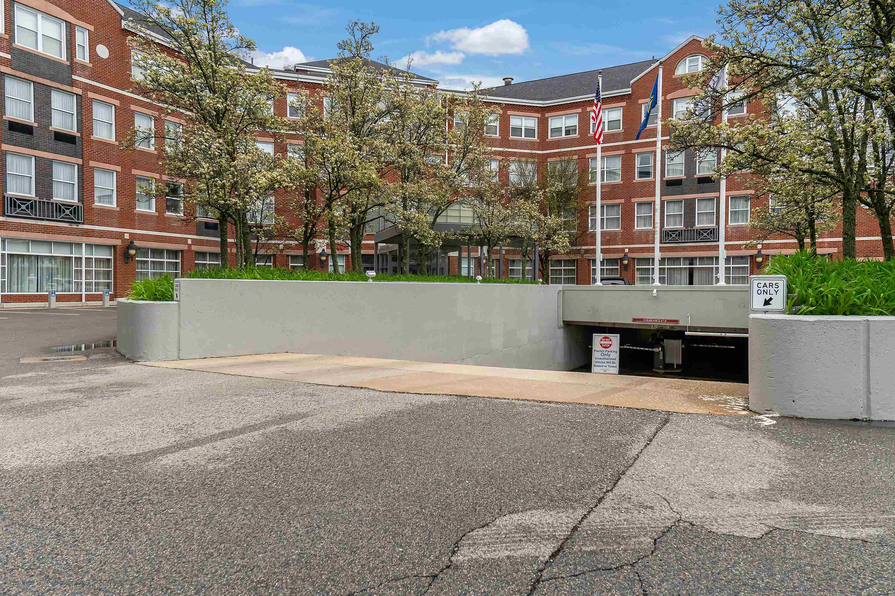 59 Deer Street Unit: 519