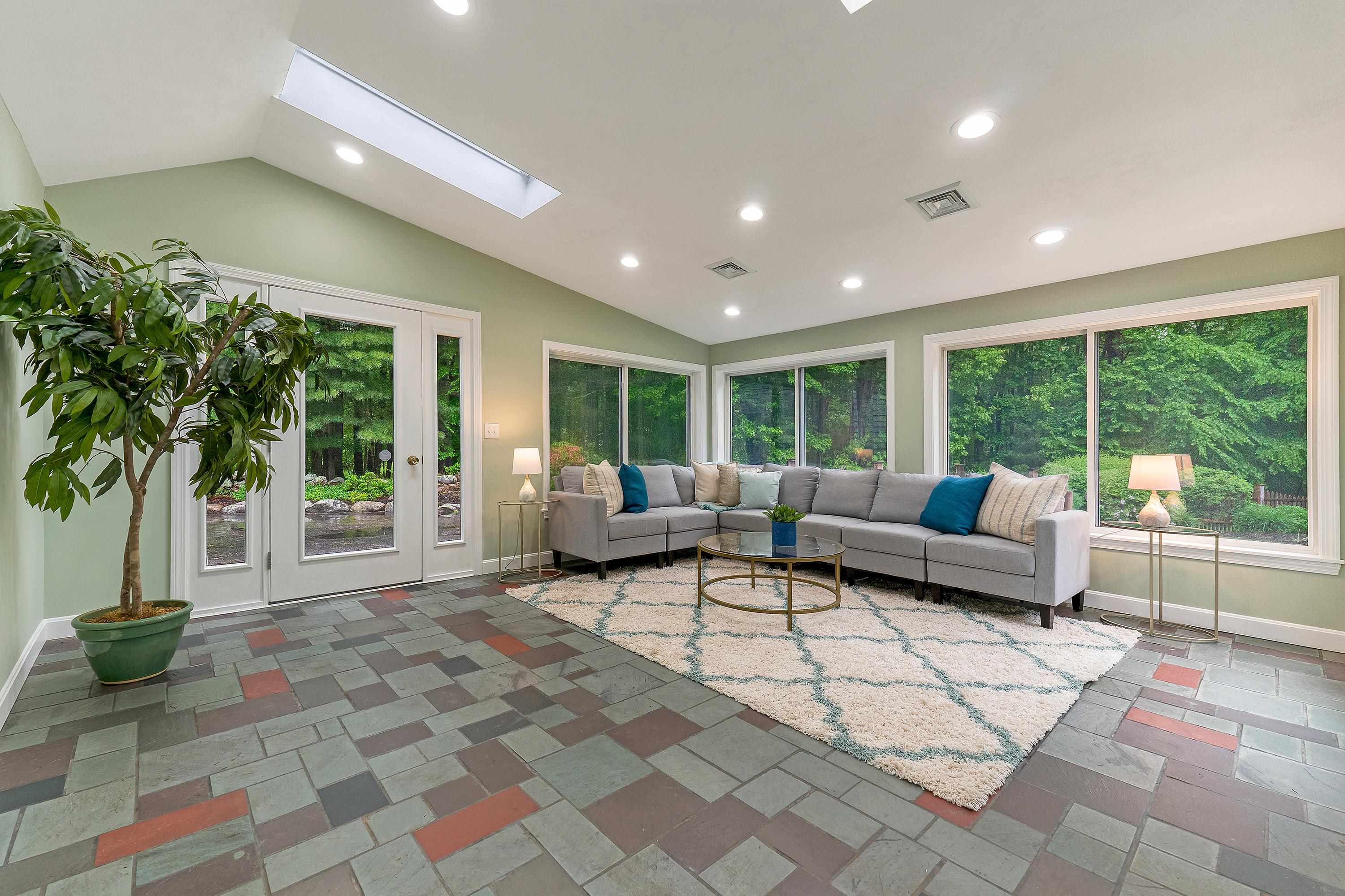 102 Woodland Road