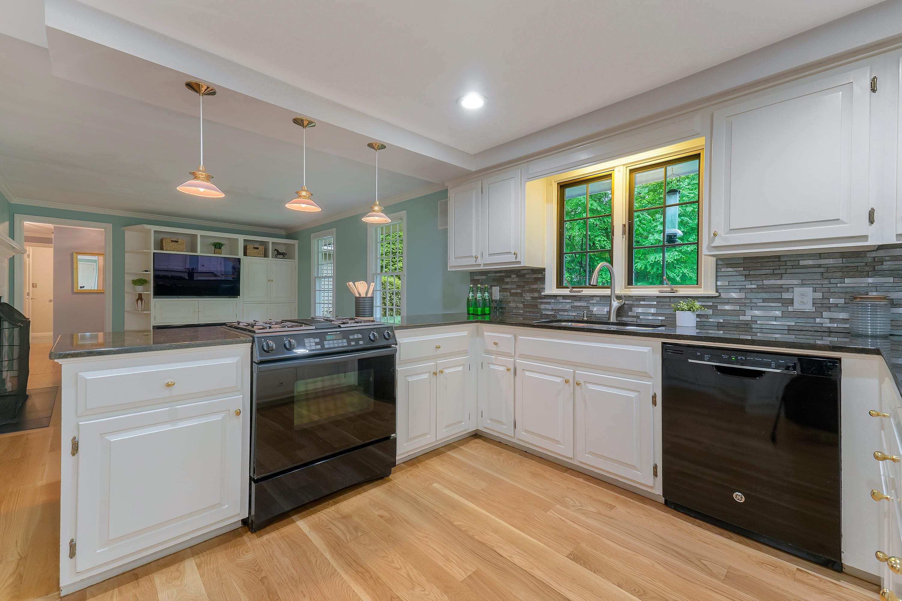 102 Woodland Road
