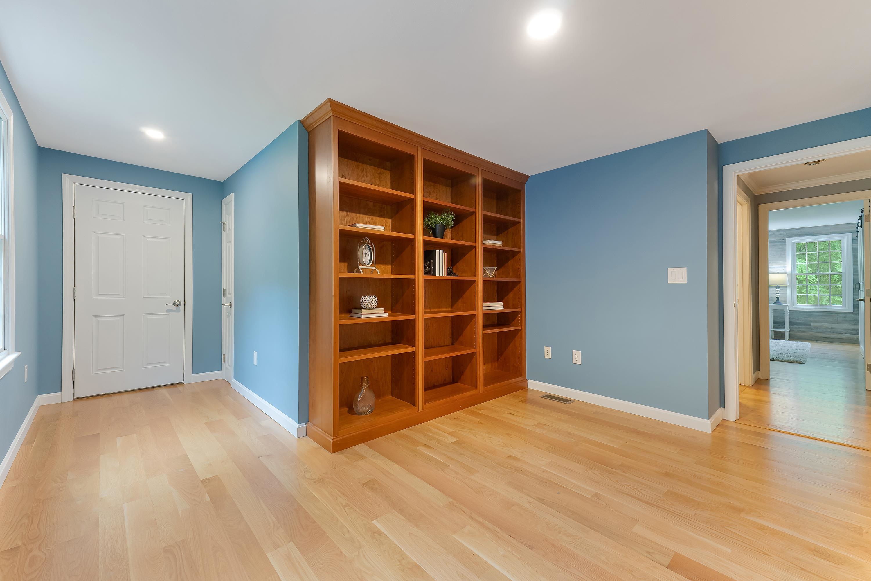 102 Woodland Road