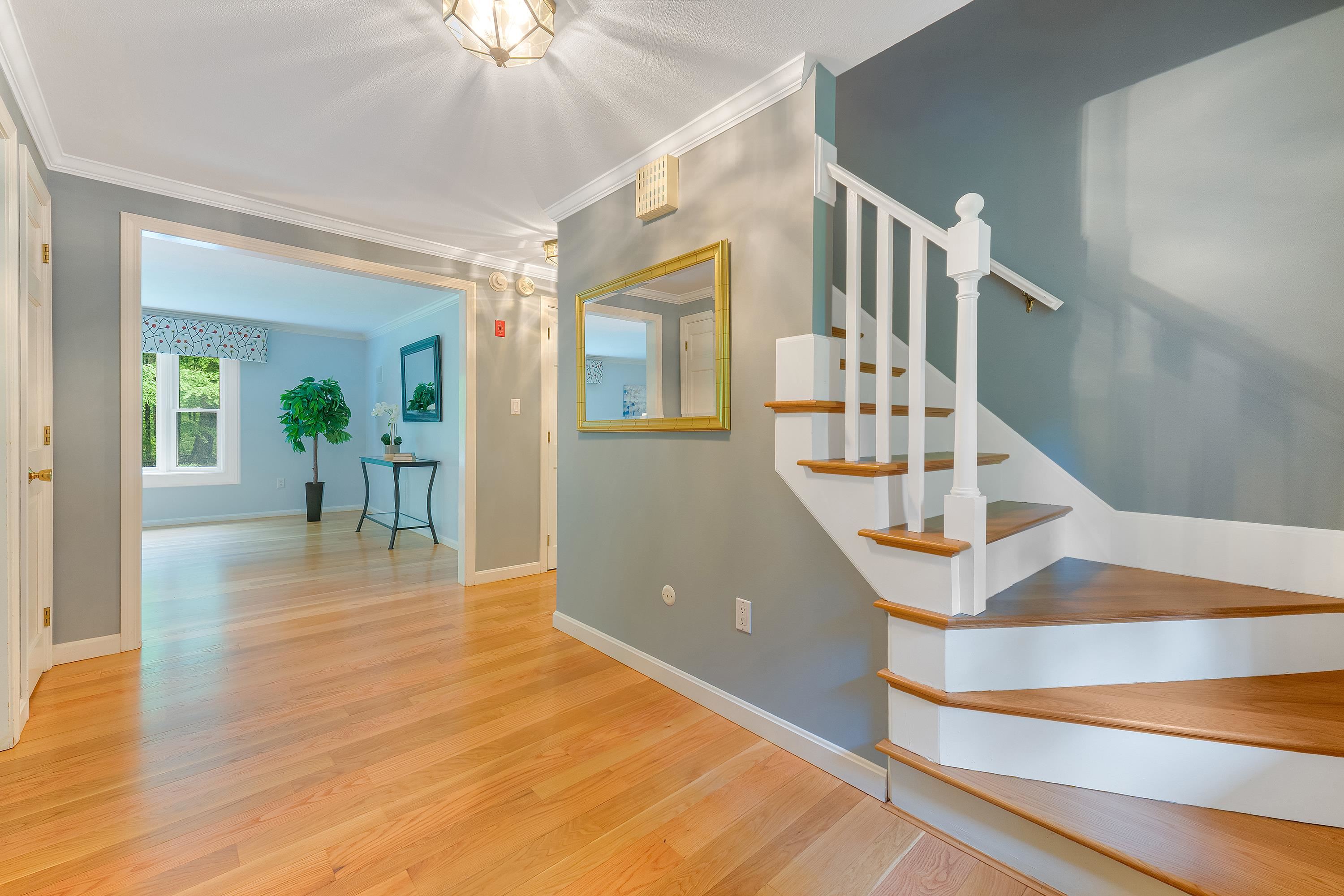 102 Woodland Road