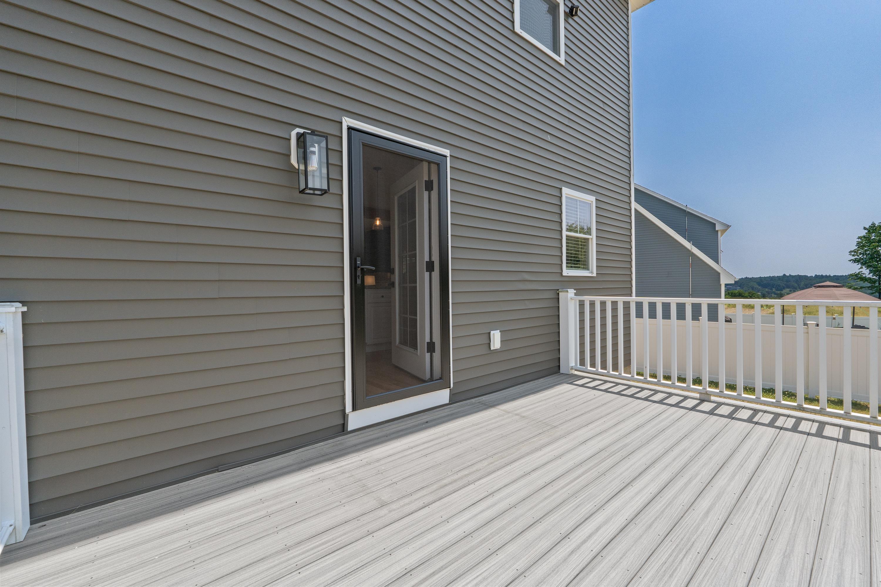 16 Eisenhower Drive